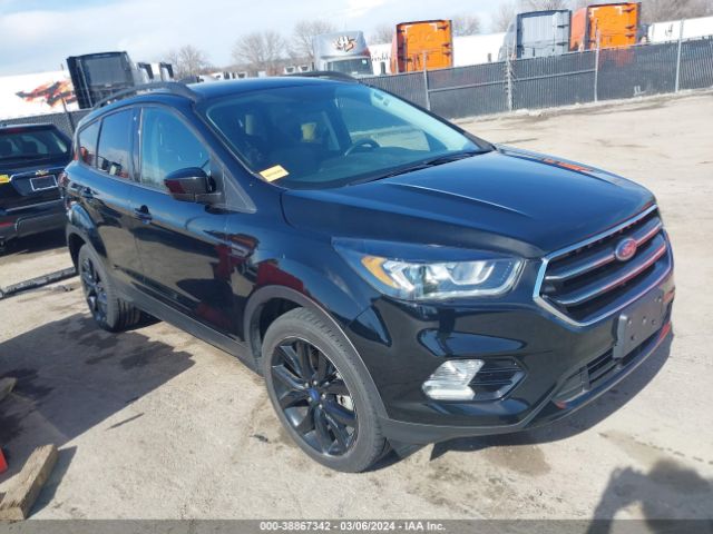 FORD ESCAPE 2018 1fmcu9gd9jud59089