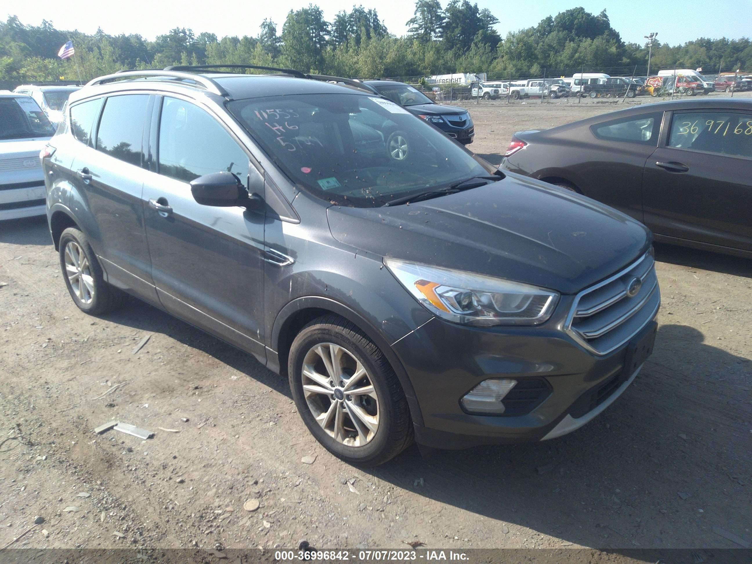 FORD ESCAPE 2017 1fmcu9gdxhud14155