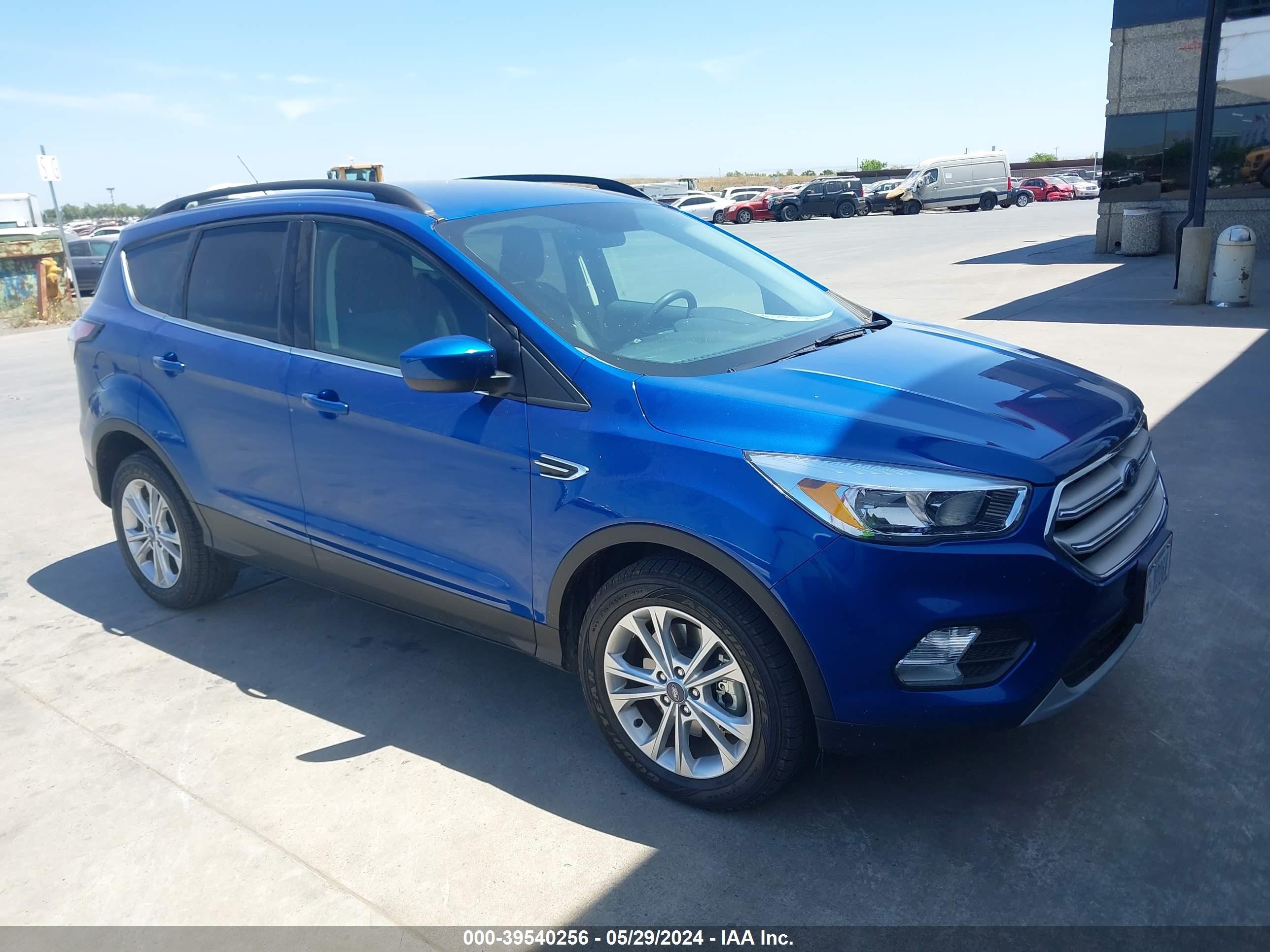 FORD ESCAPE 2018 1fmcu9gdxjud31088