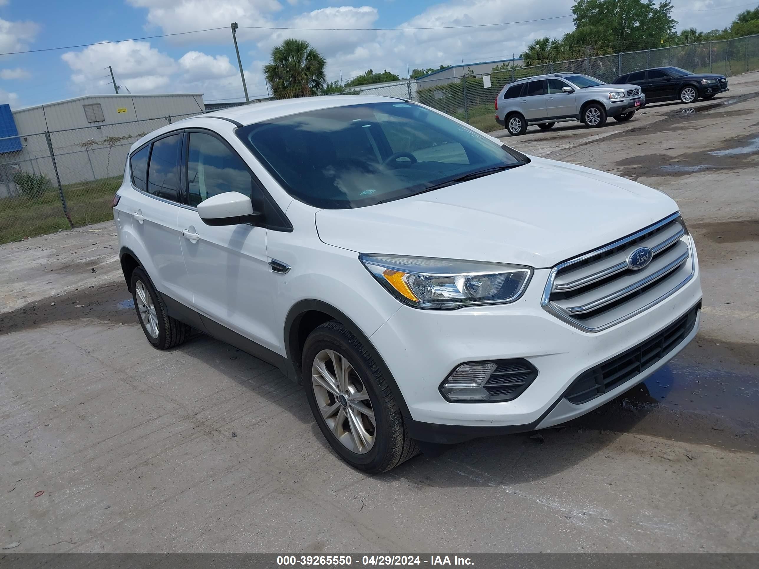 FORD ESCAPE 2019 1fmcu9gdxkua98282