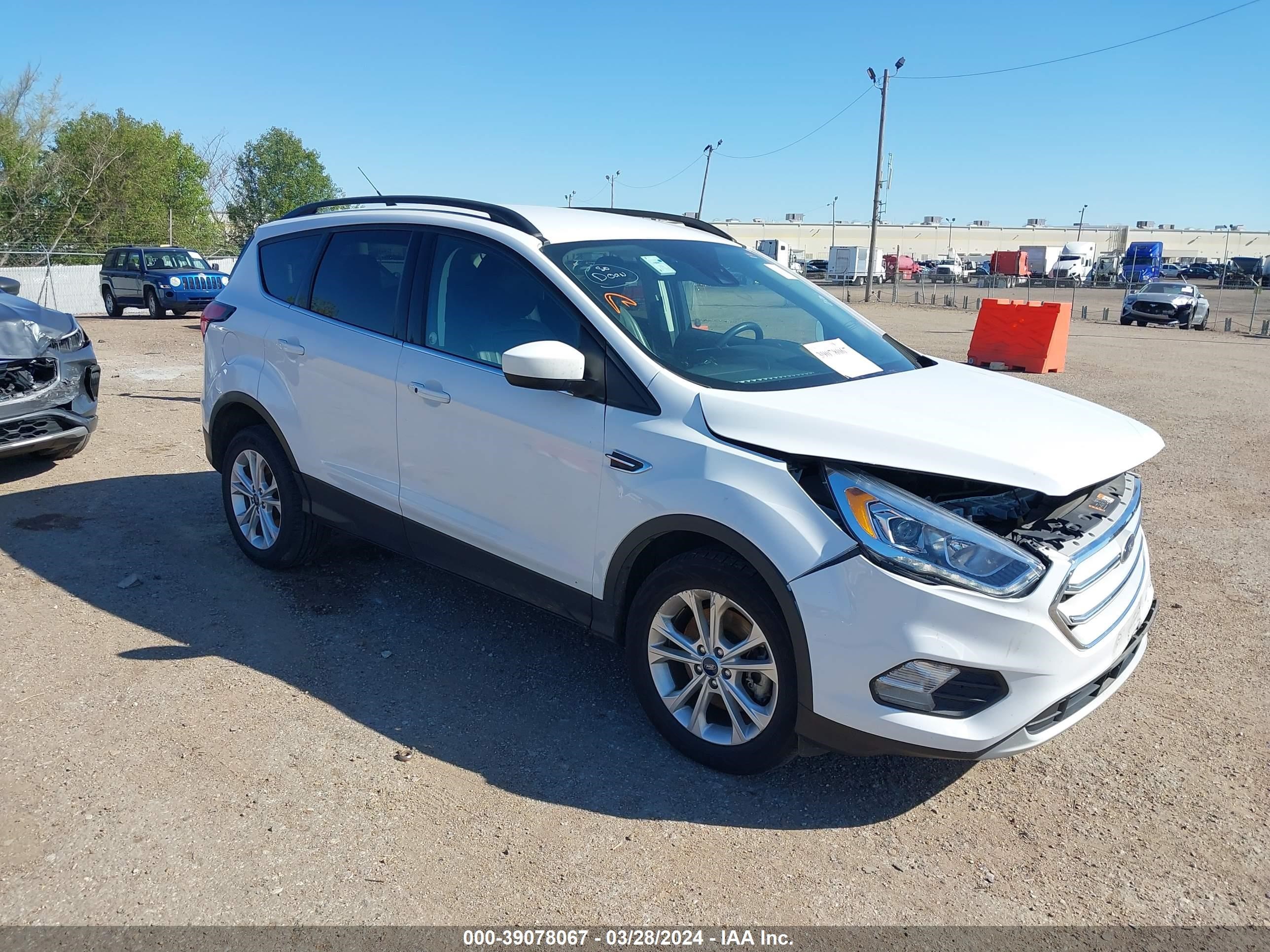 FORD ESCAPE 2019 1fmcu9hd1kua43542