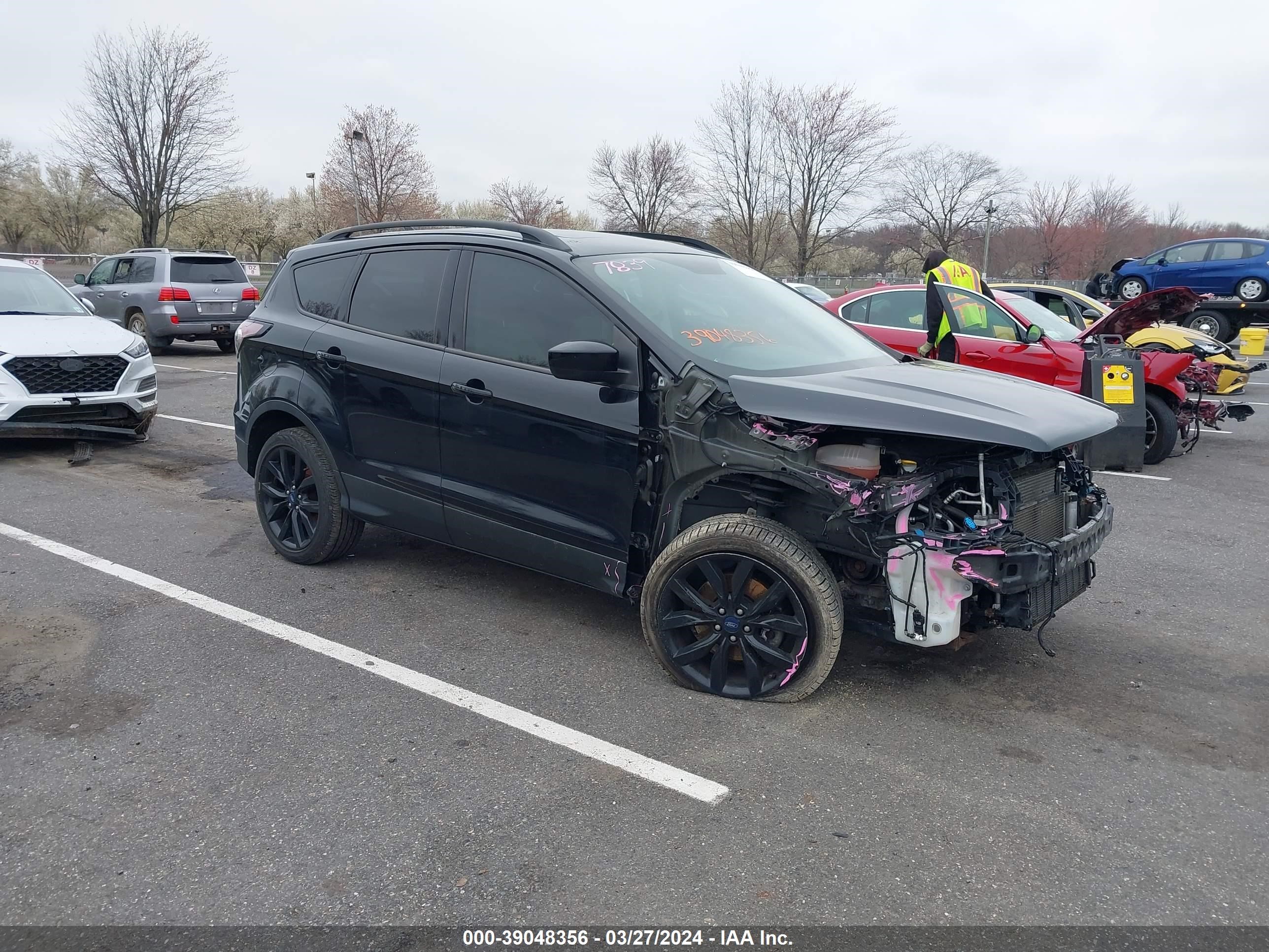 FORD ESCAPE 2018 1fmcu9hd8juc25110