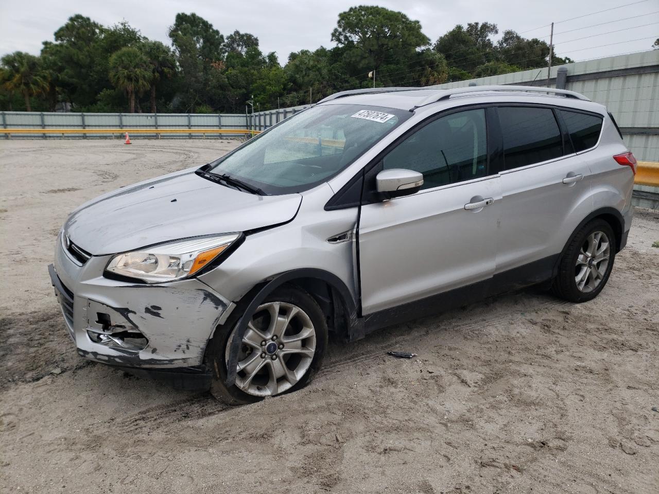 FORD ESCAPE 2015 1fmcu9j90fua58559