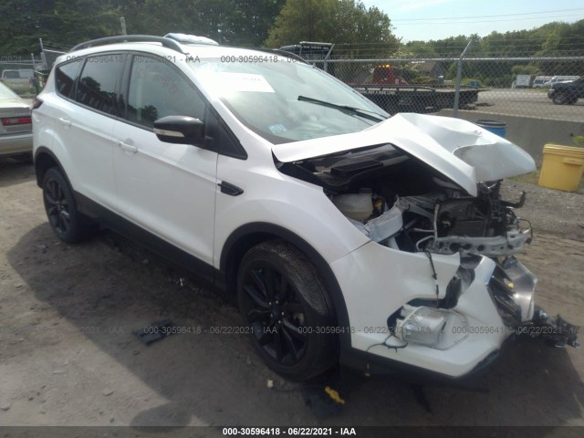 FORD ESCAPE 2017 1fmcu9j93hue41642