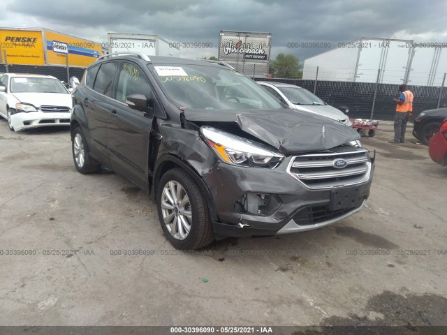 FORD ESCAPE 2017 1fmcu9j97hud41088