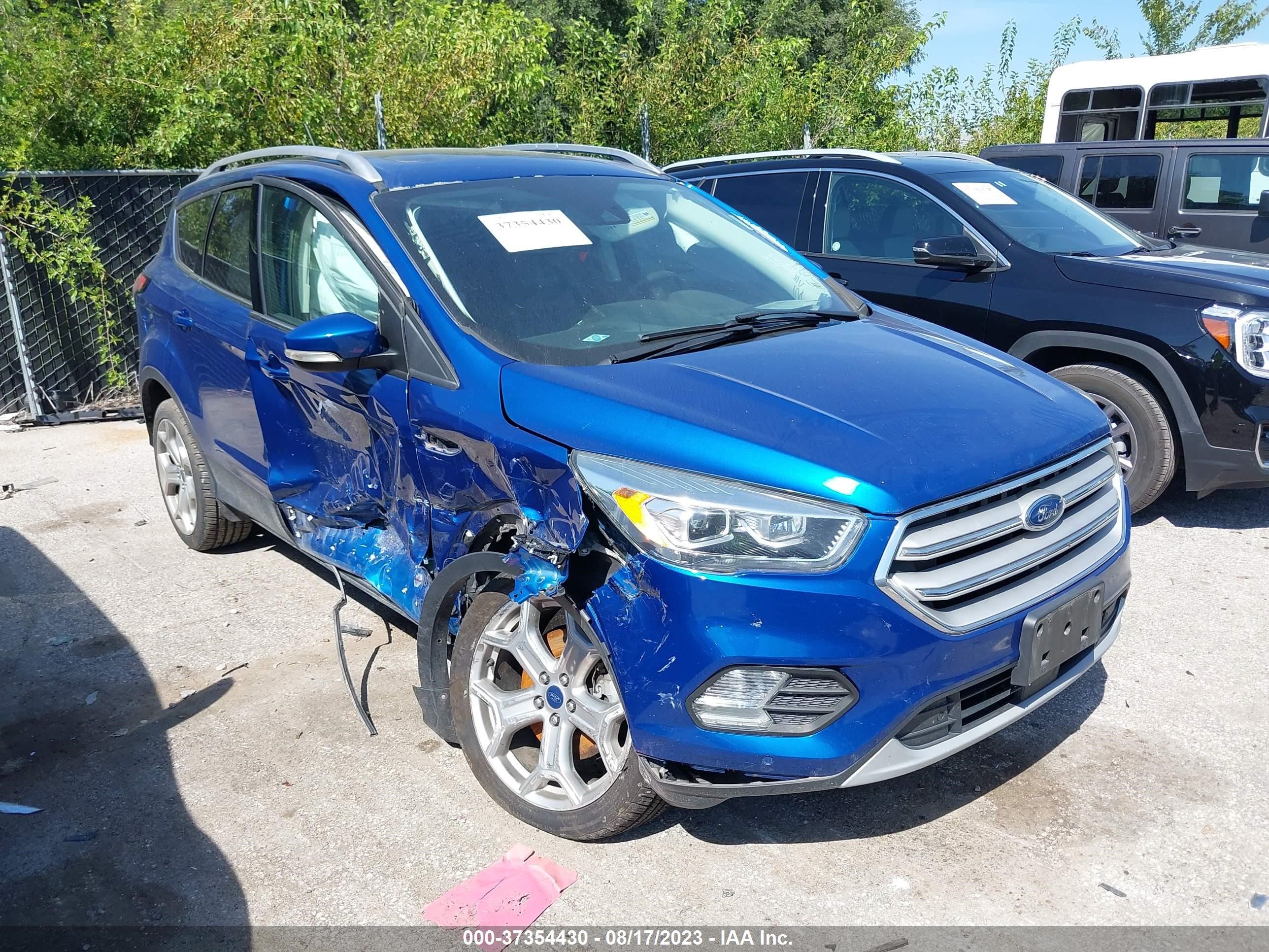 FORD ESCAPE 2018 1fmcu9j98jua55028