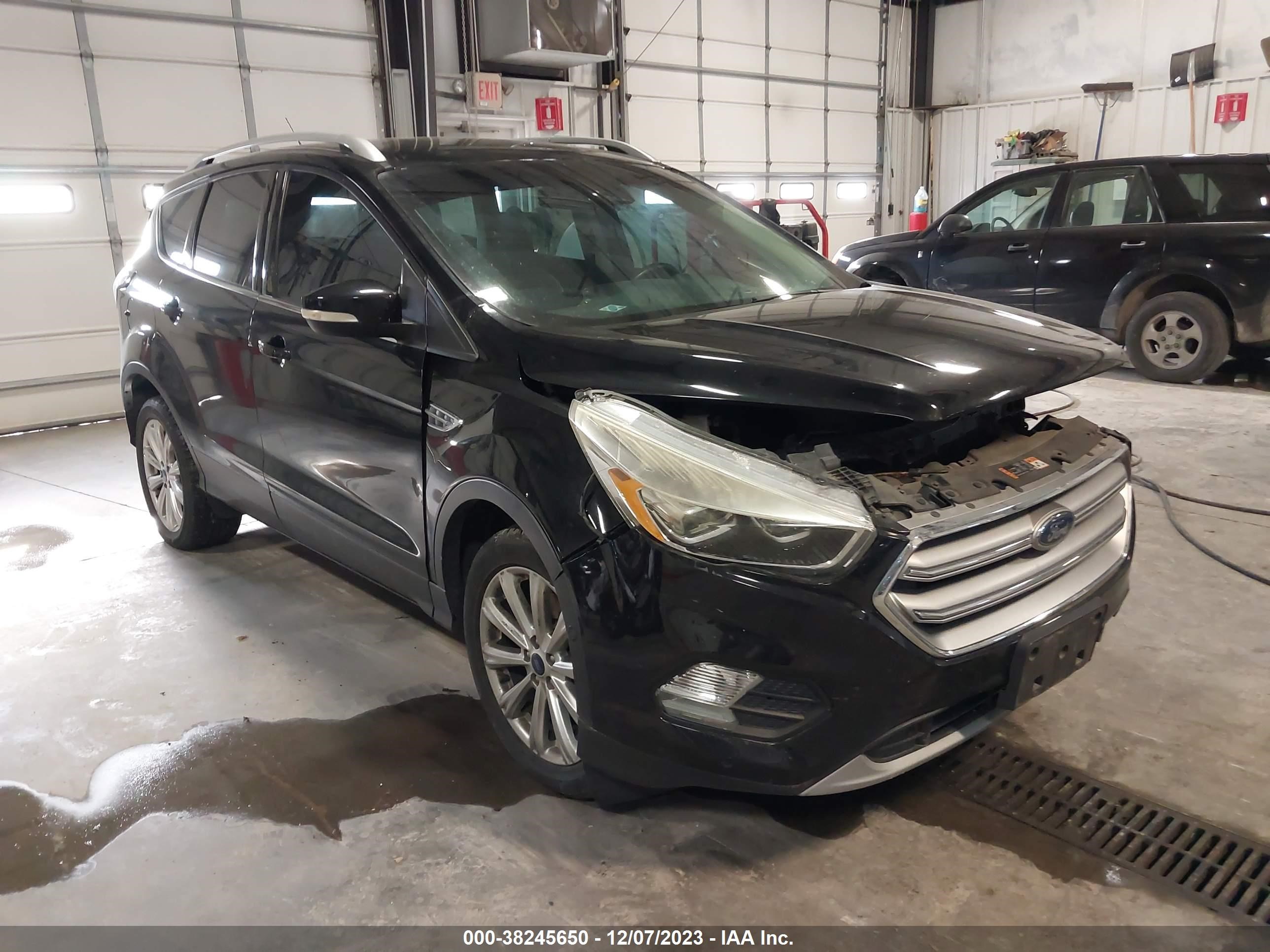 FORD ESCAPE 2017 1fmcu9j9xhud95422