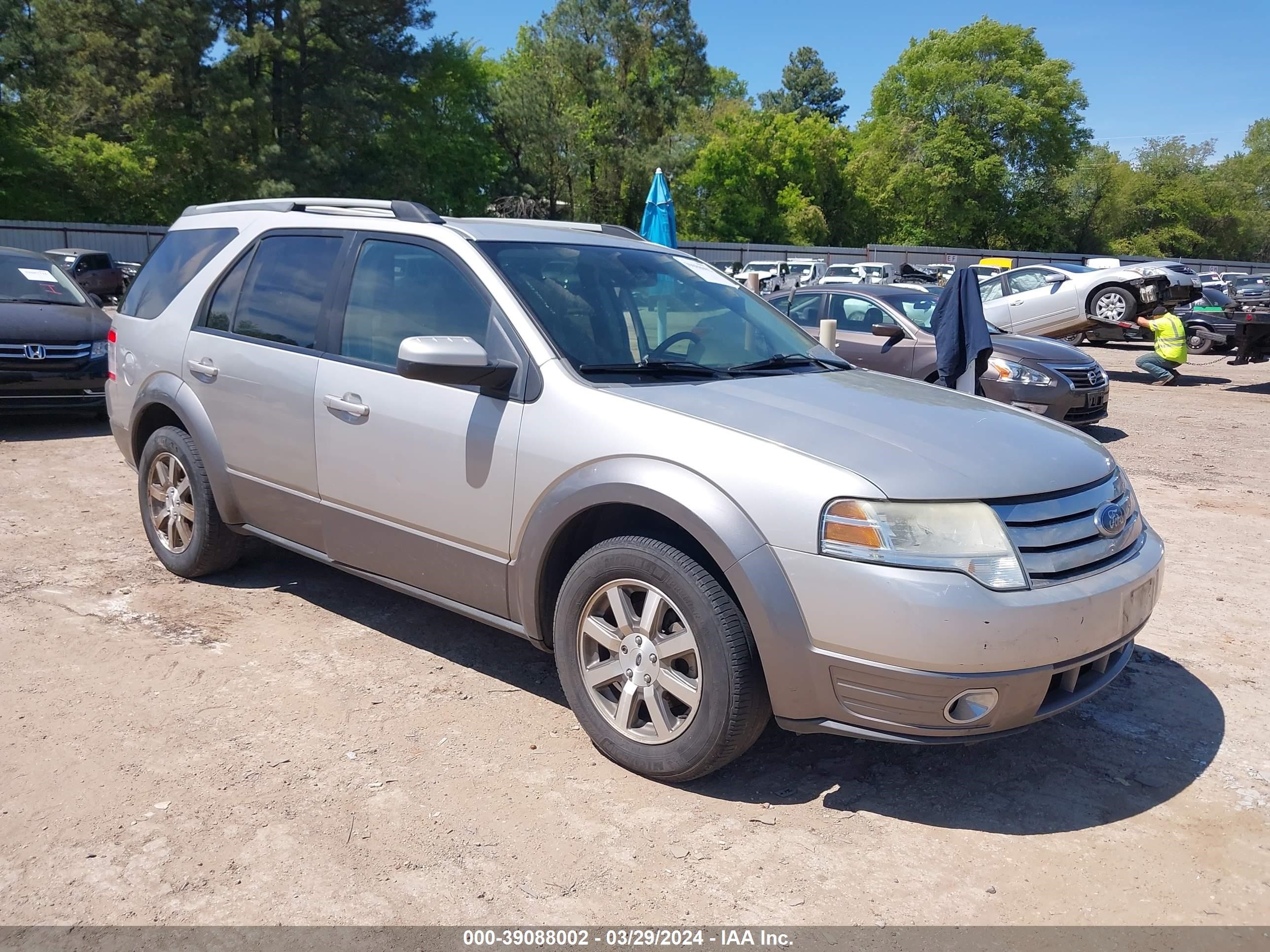 FORD TAURUS X 2008 1fmdk02w48ga39346