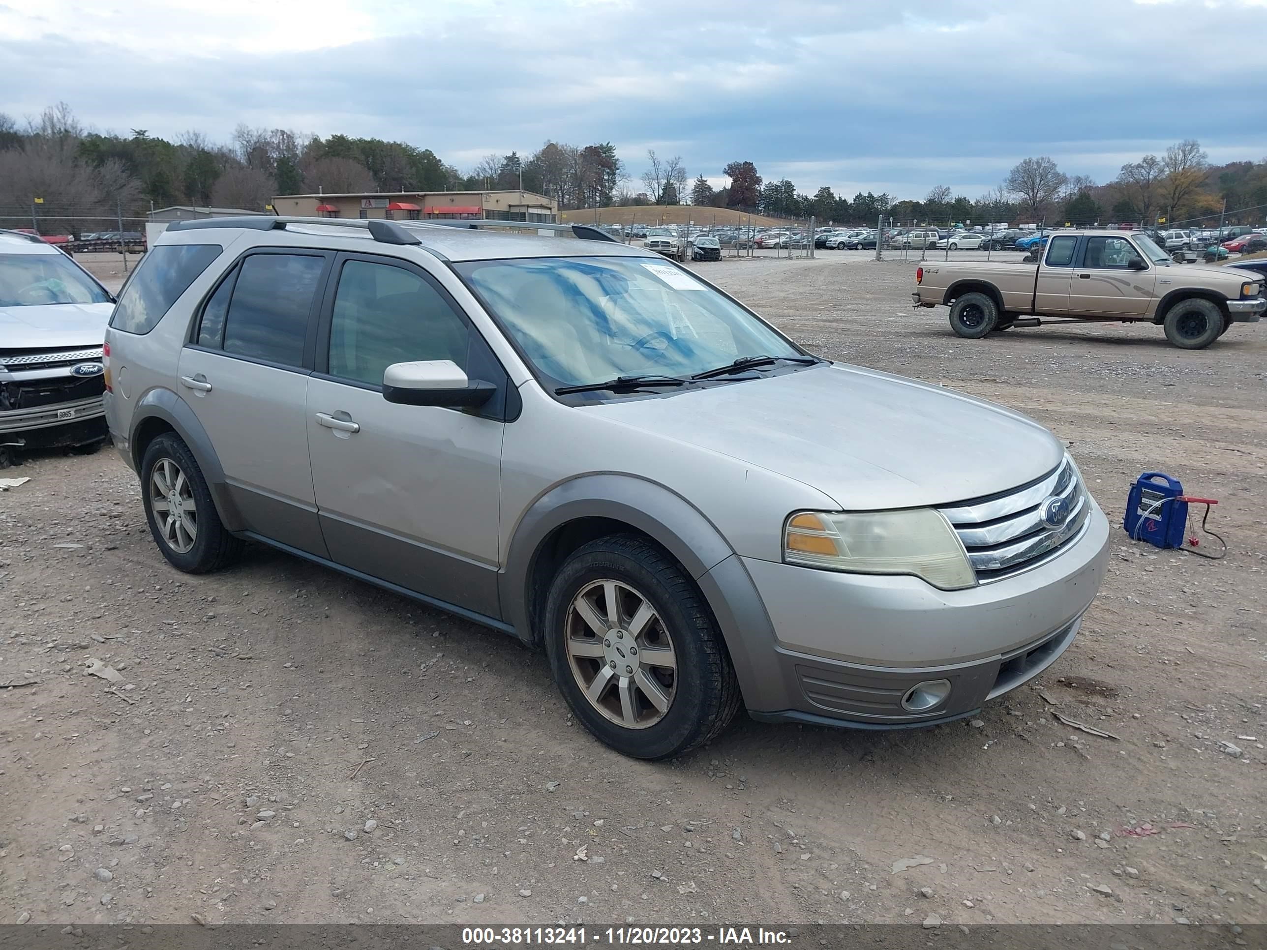 FORD TAURUS X 2008 1fmdk05w18ga43088