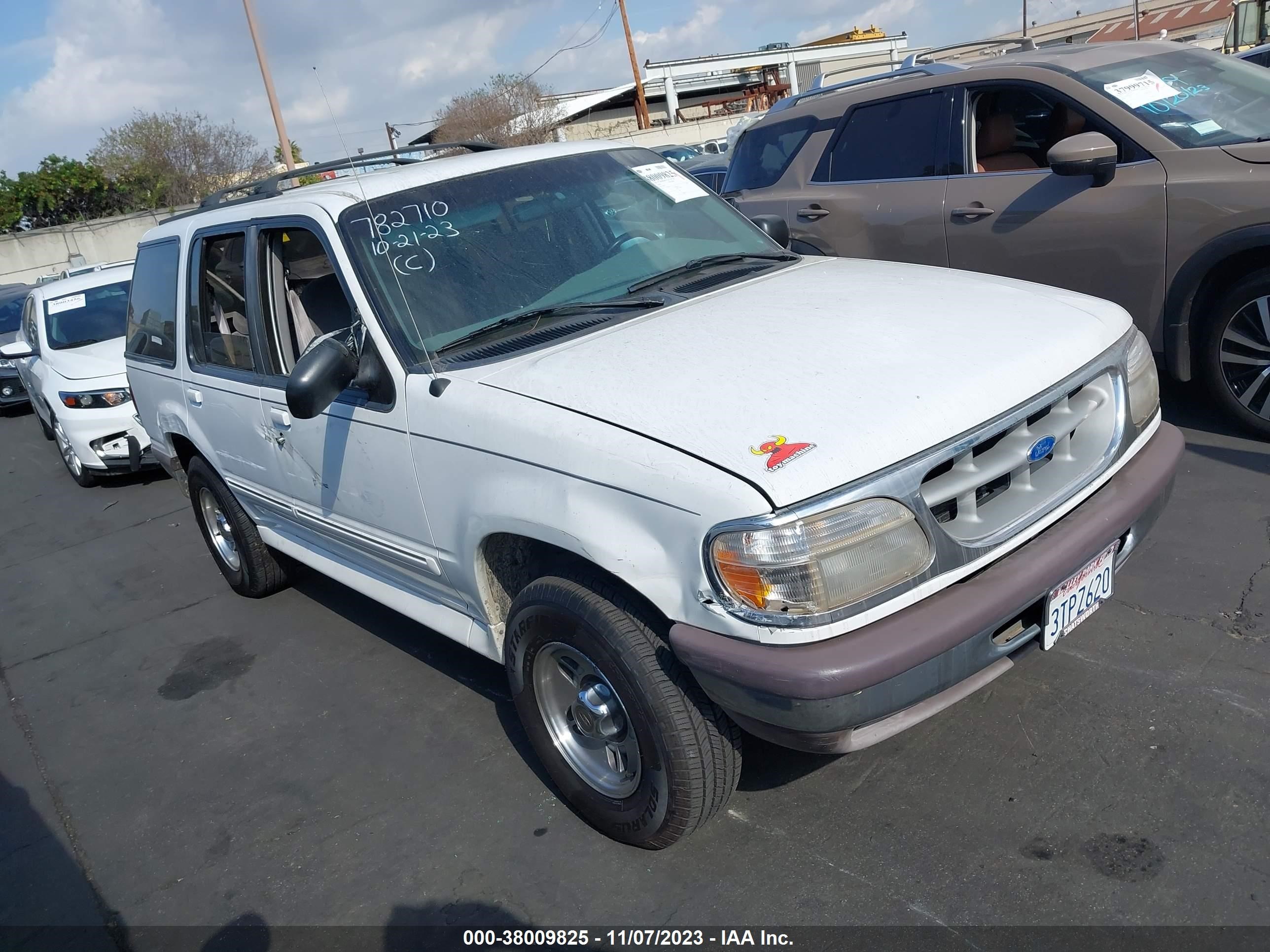 FORD EXPLORER 1997 1fmdu32e3vza44413