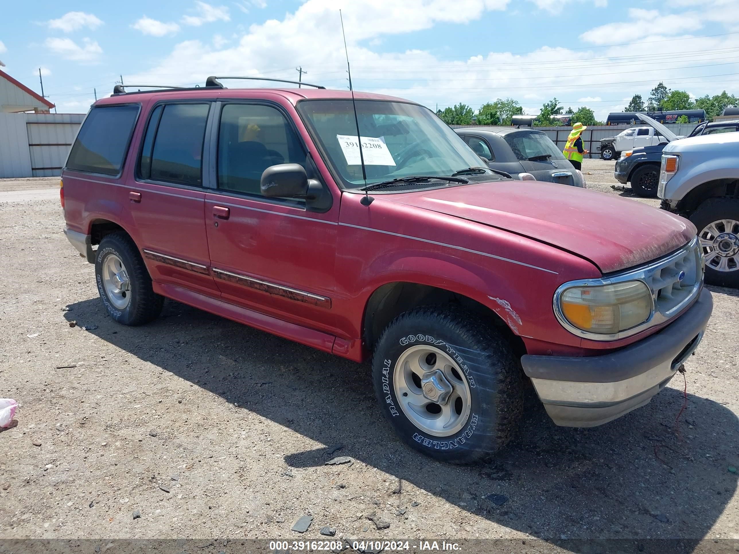 FORD EXPLORER 1995 1fmdu32x7suc34239