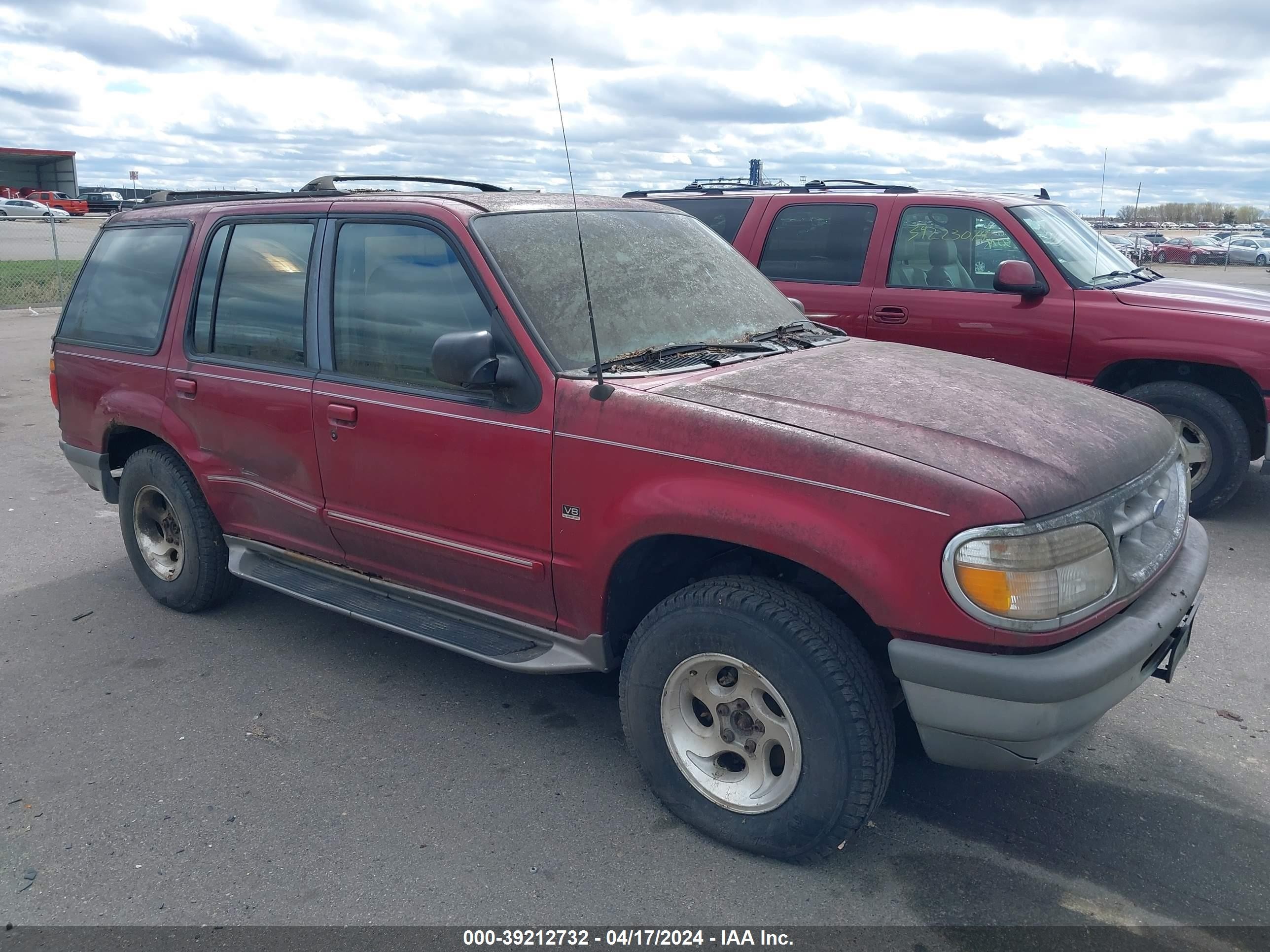 FORD EXPLORER 1996 1fmdu35p2tud65866