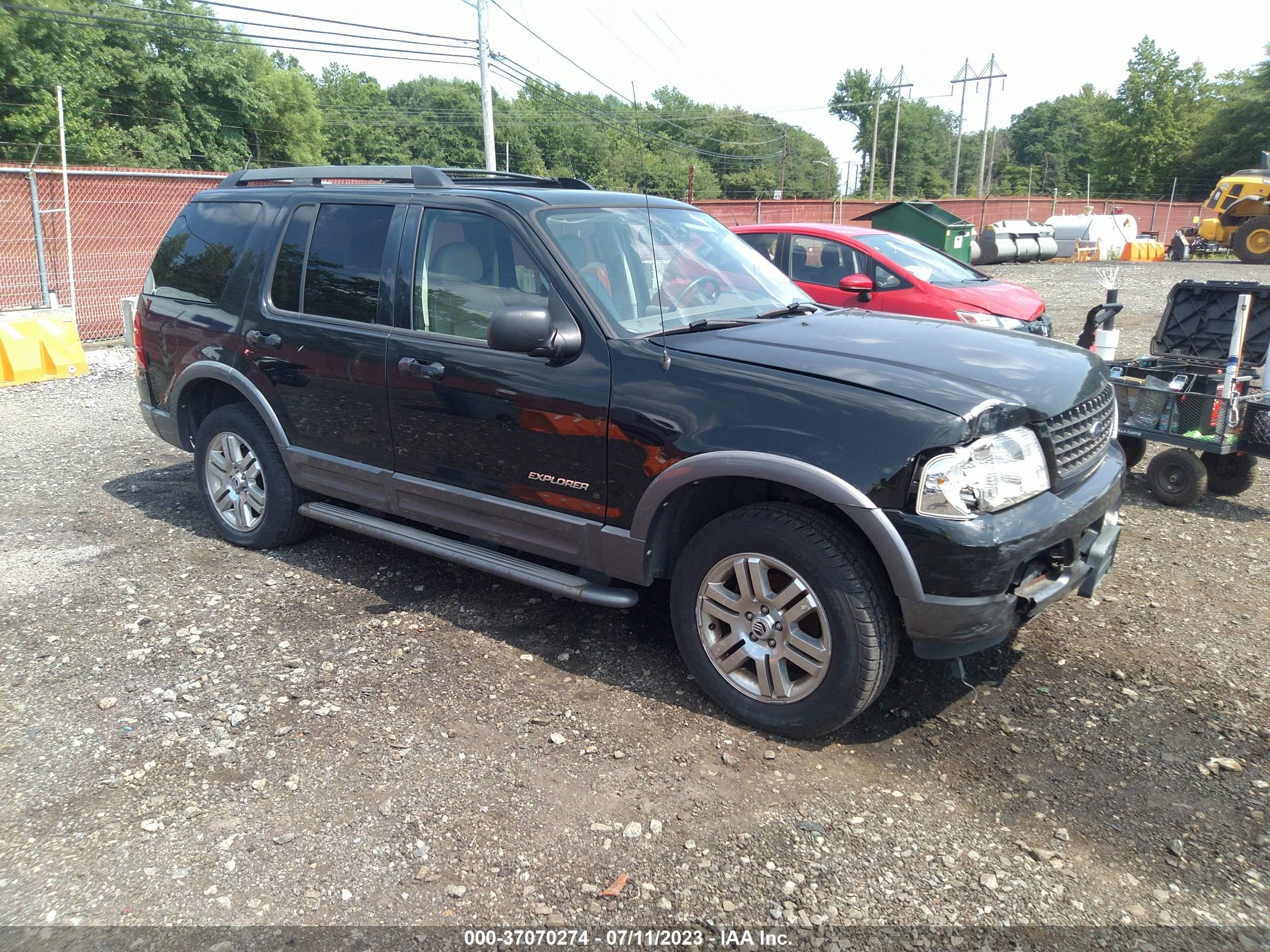 FORD EXPLORER 2005 1fmdu73e95ua15128