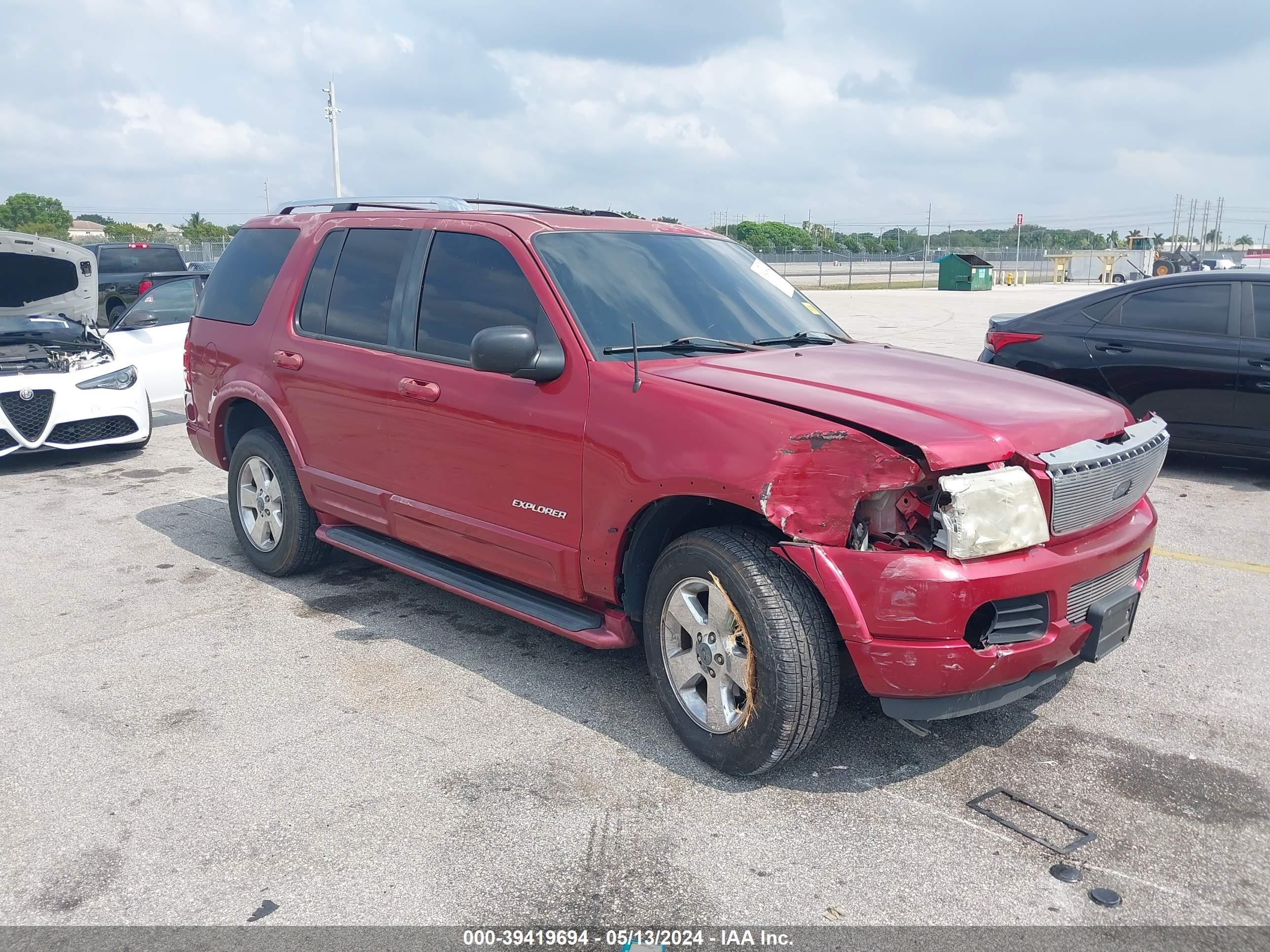 FORD EXPLORER 2004 1fmdu75k34uc00101