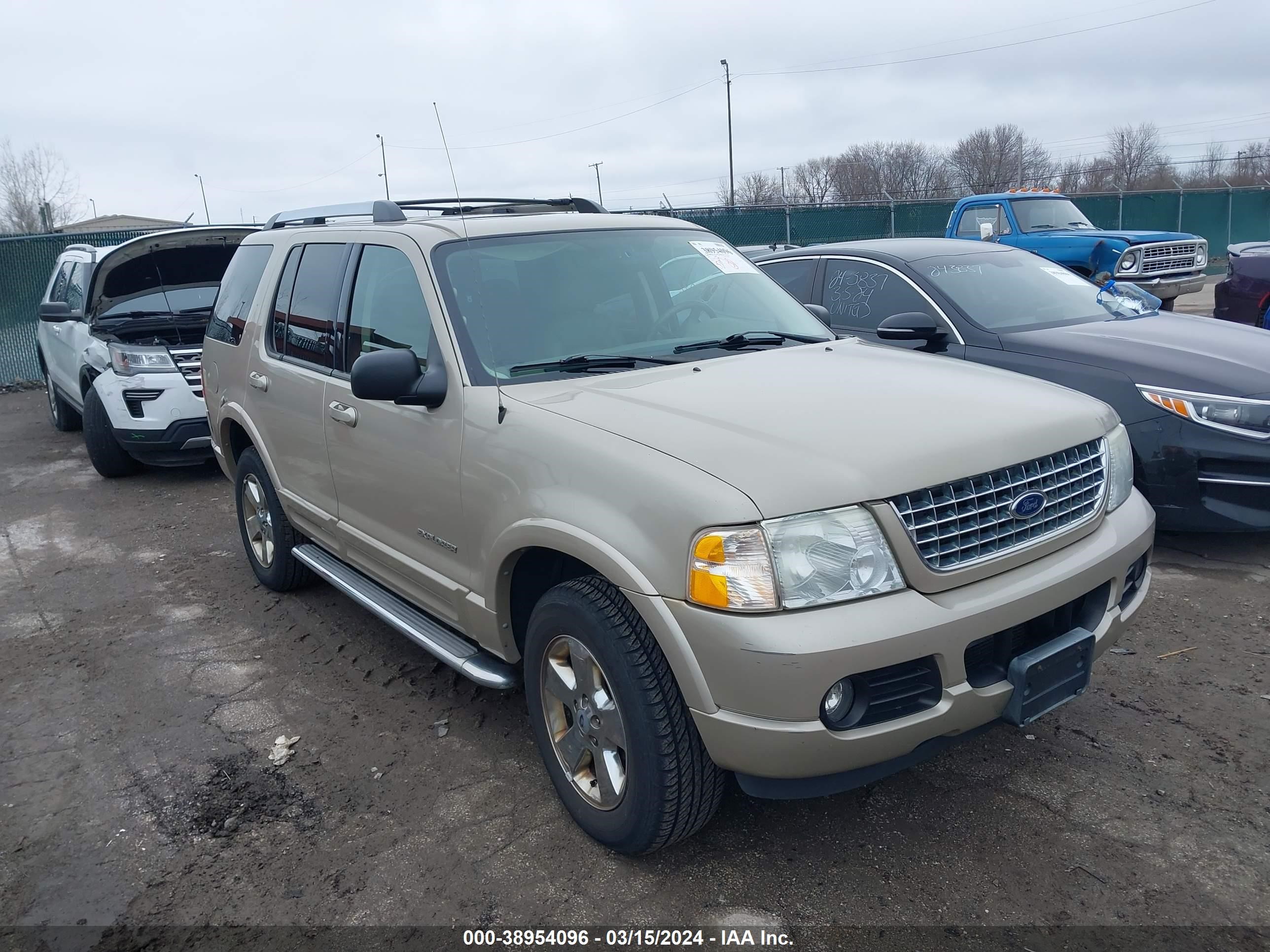 FORD EXPLORER 2005 1fmdu75wx5ub00694