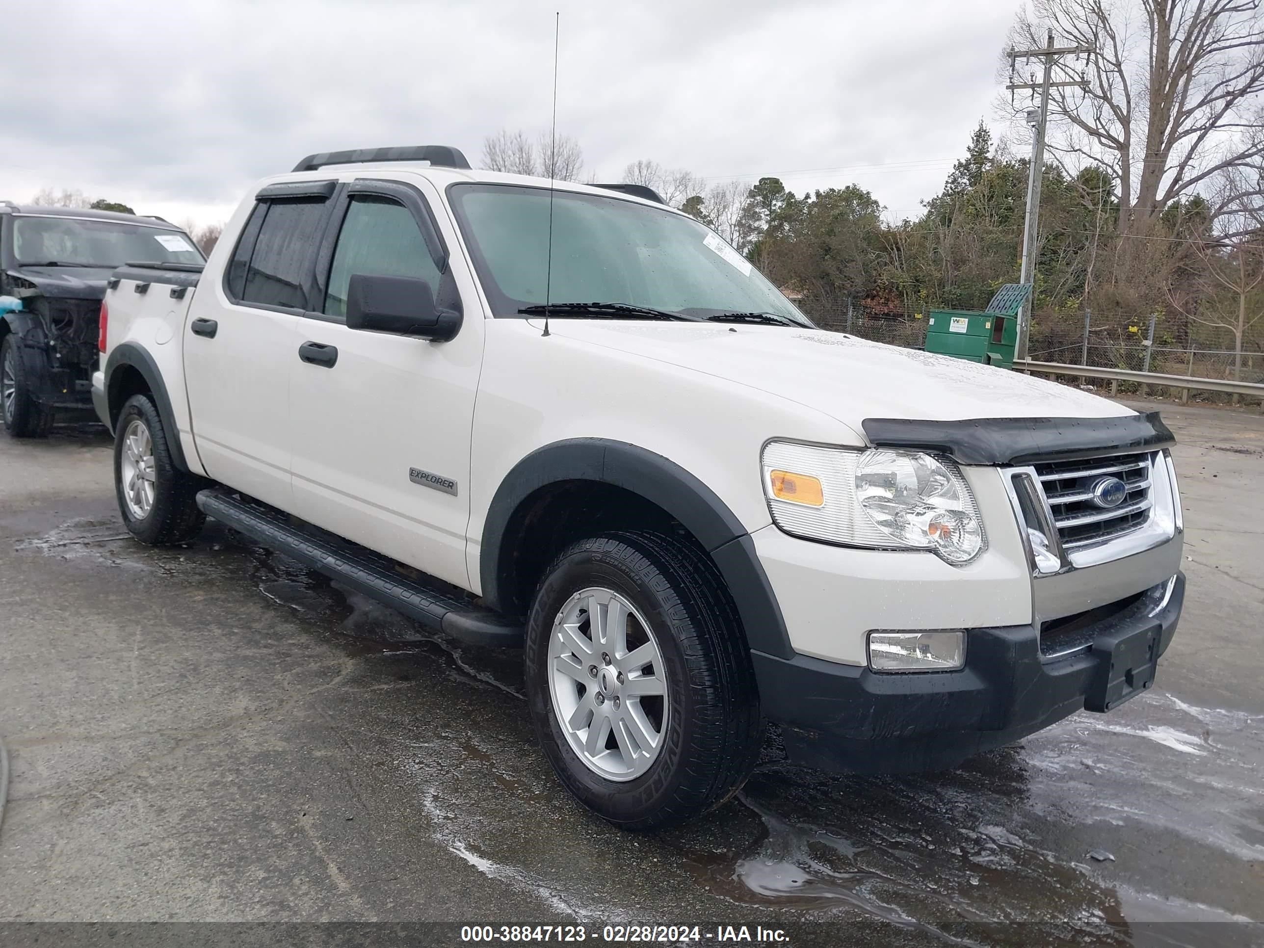 FORD EXPLORER SPORT TRAC 2008 1fmeu31e18ua31571