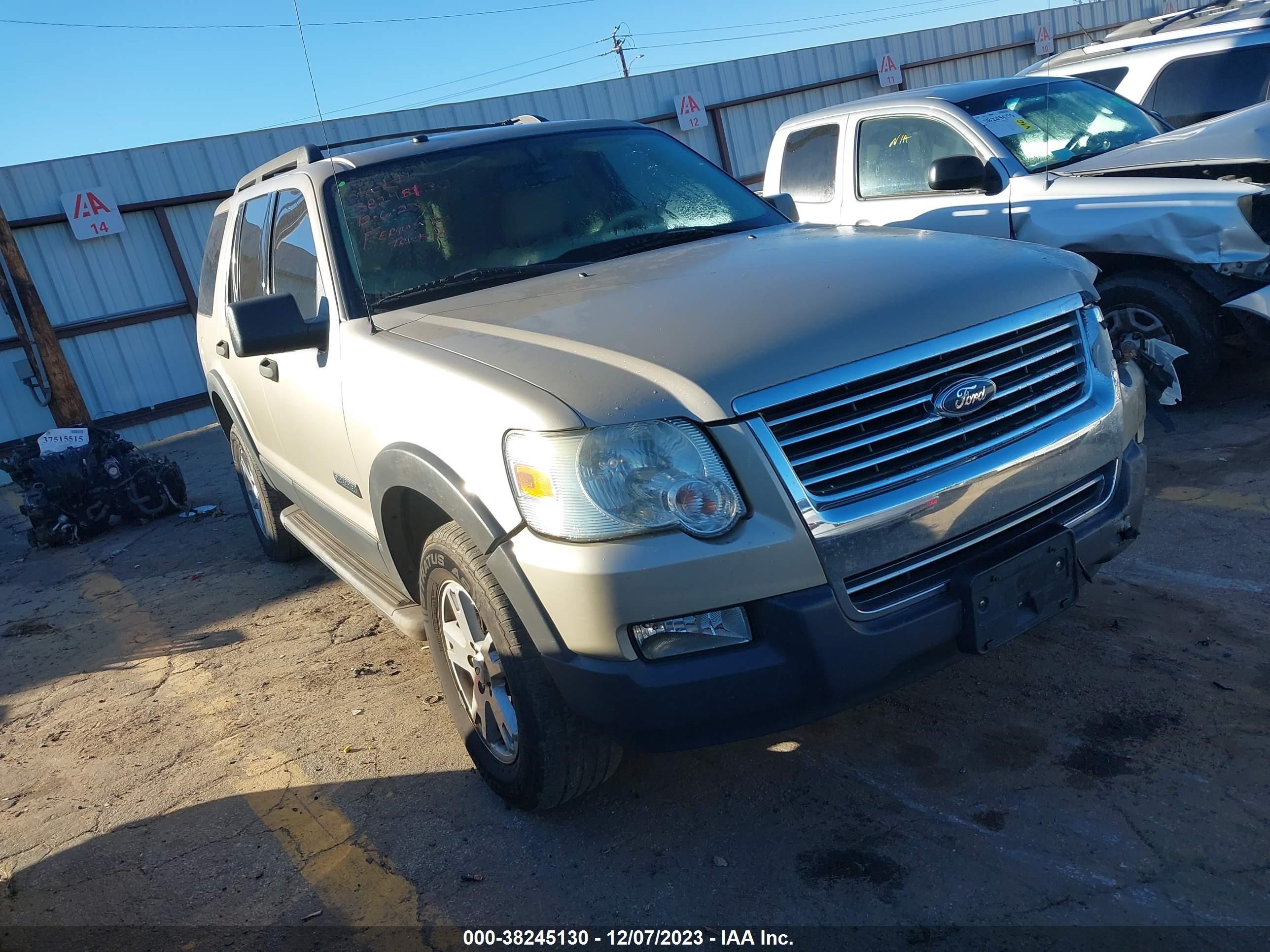 FORD EXPLORER 2006 1fmeu63e06ub33097