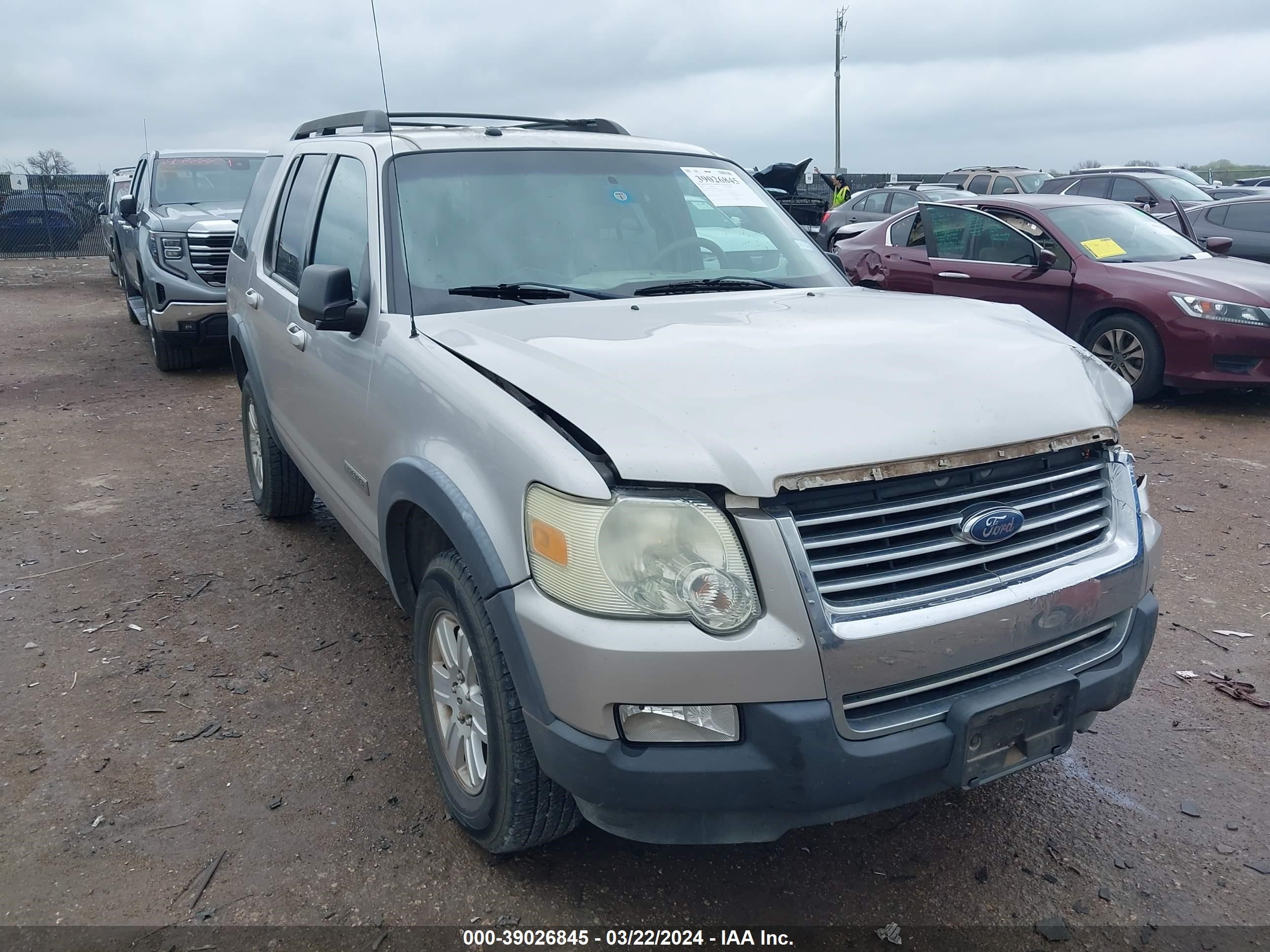 FORD EXPLORER 2007 1fmeu63e57ub86055