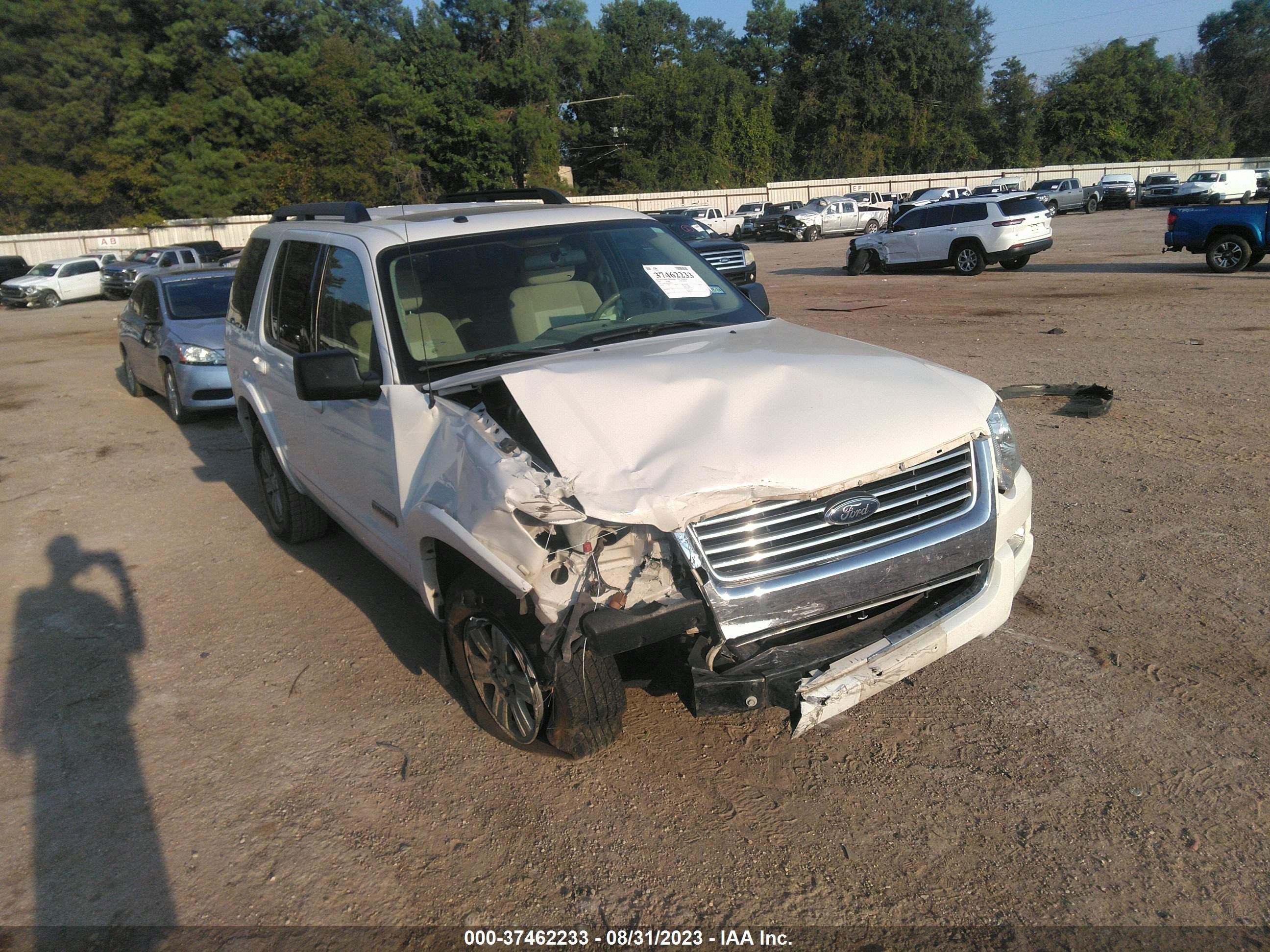 FORD EXPLORER 2008 1fmeu63e58ub00132