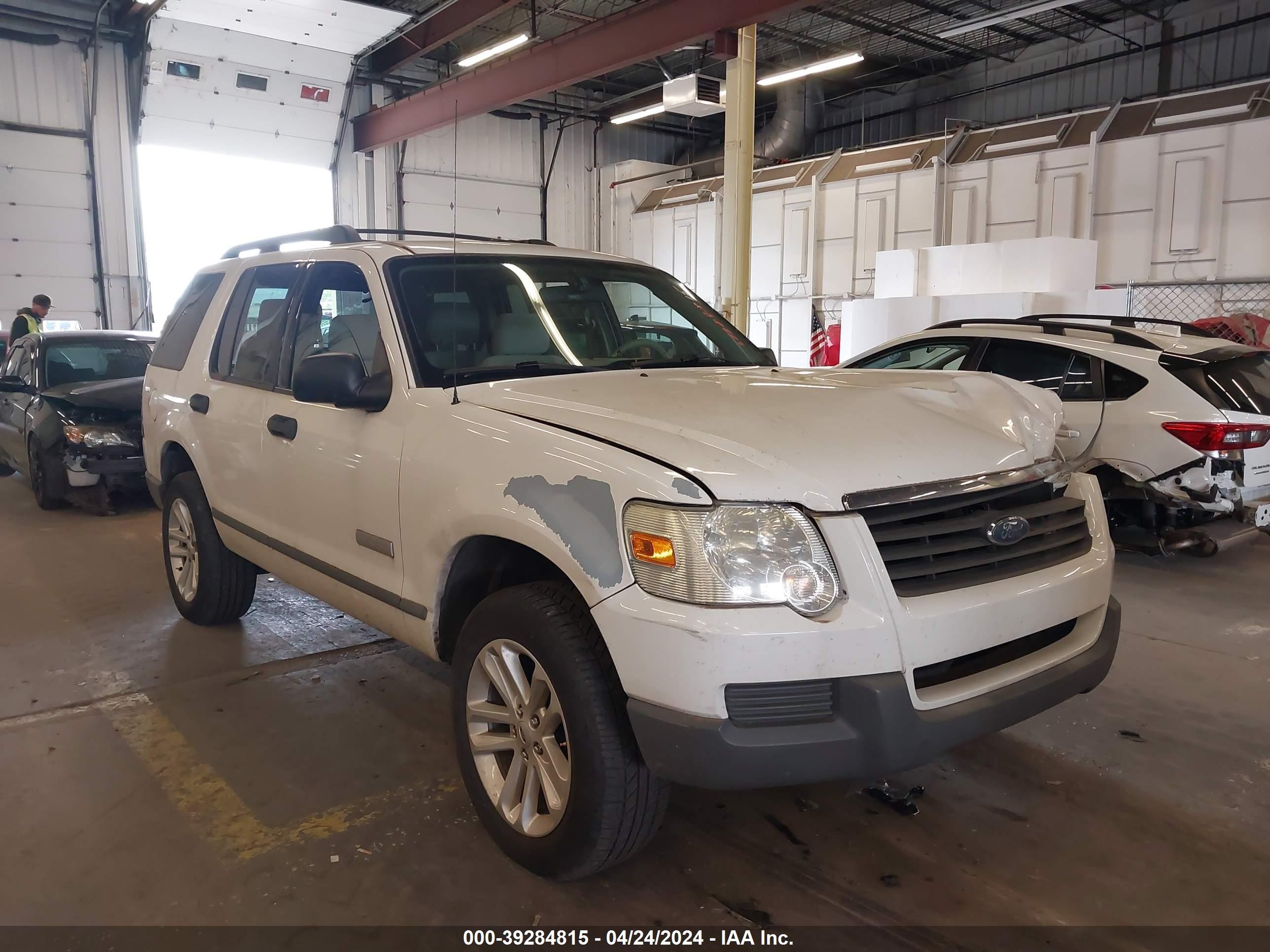 FORD EXPLORER 2006 1fmeu72e16ua11047