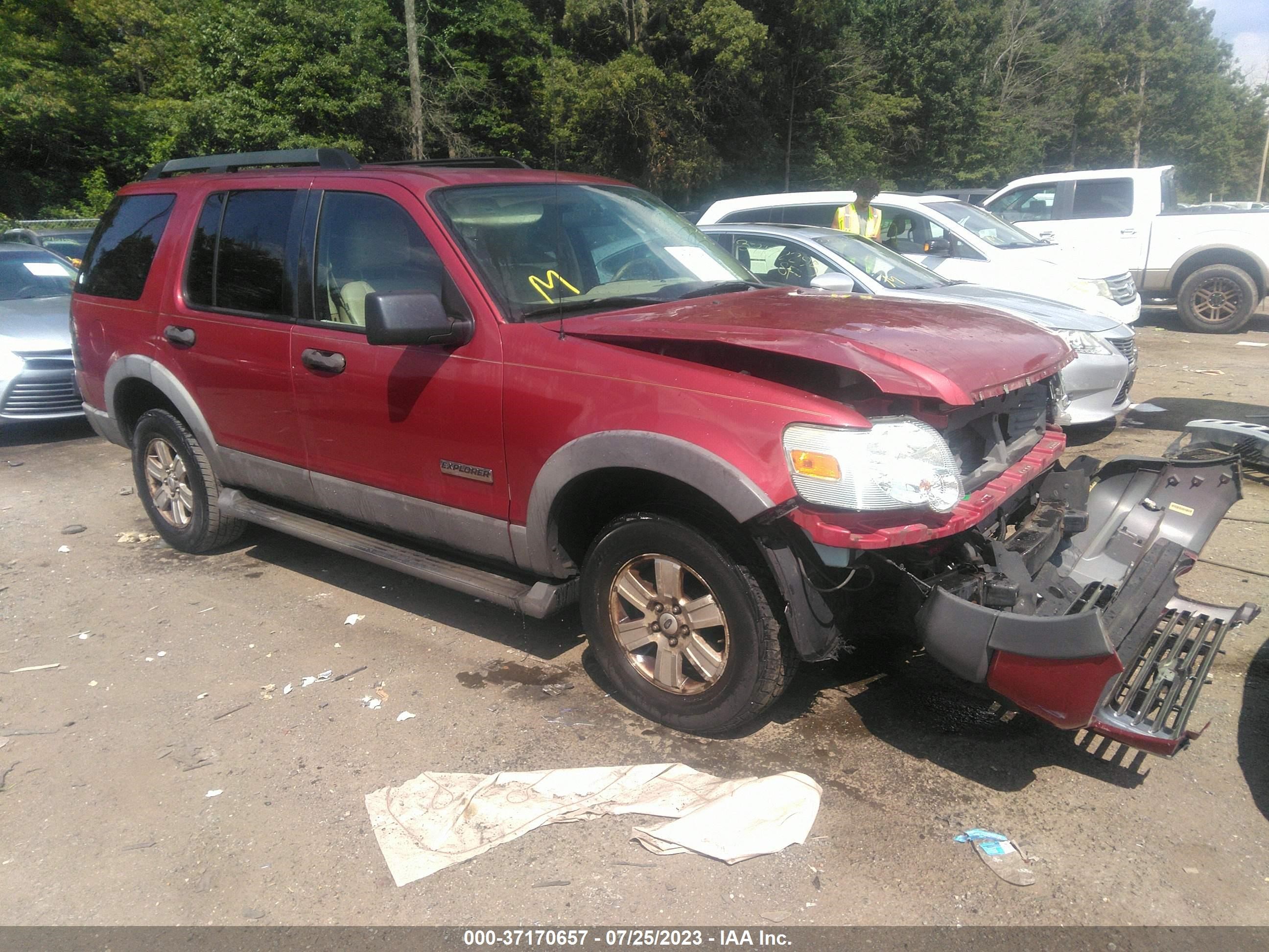 FORD EXPLORER 2006 1fmeu73e16ub01717