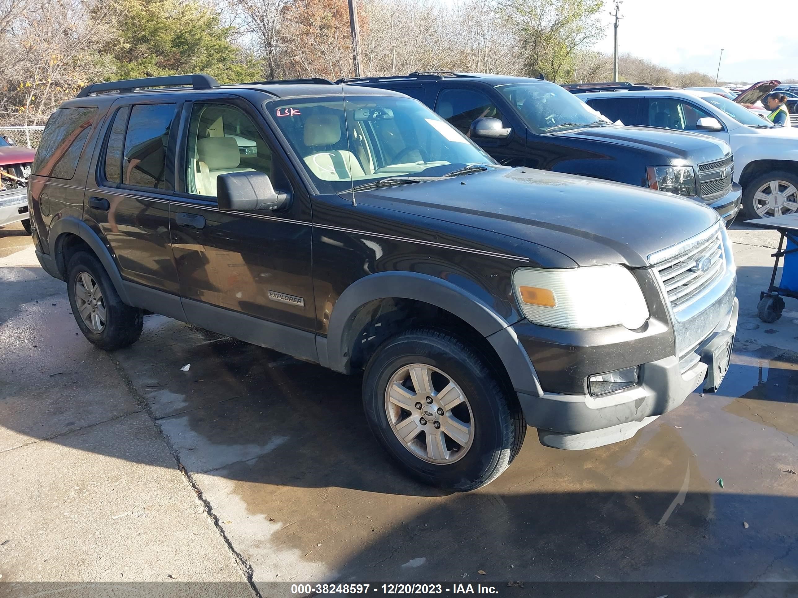 FORD EXPLORER 2006 1fmeu73e26ua19009