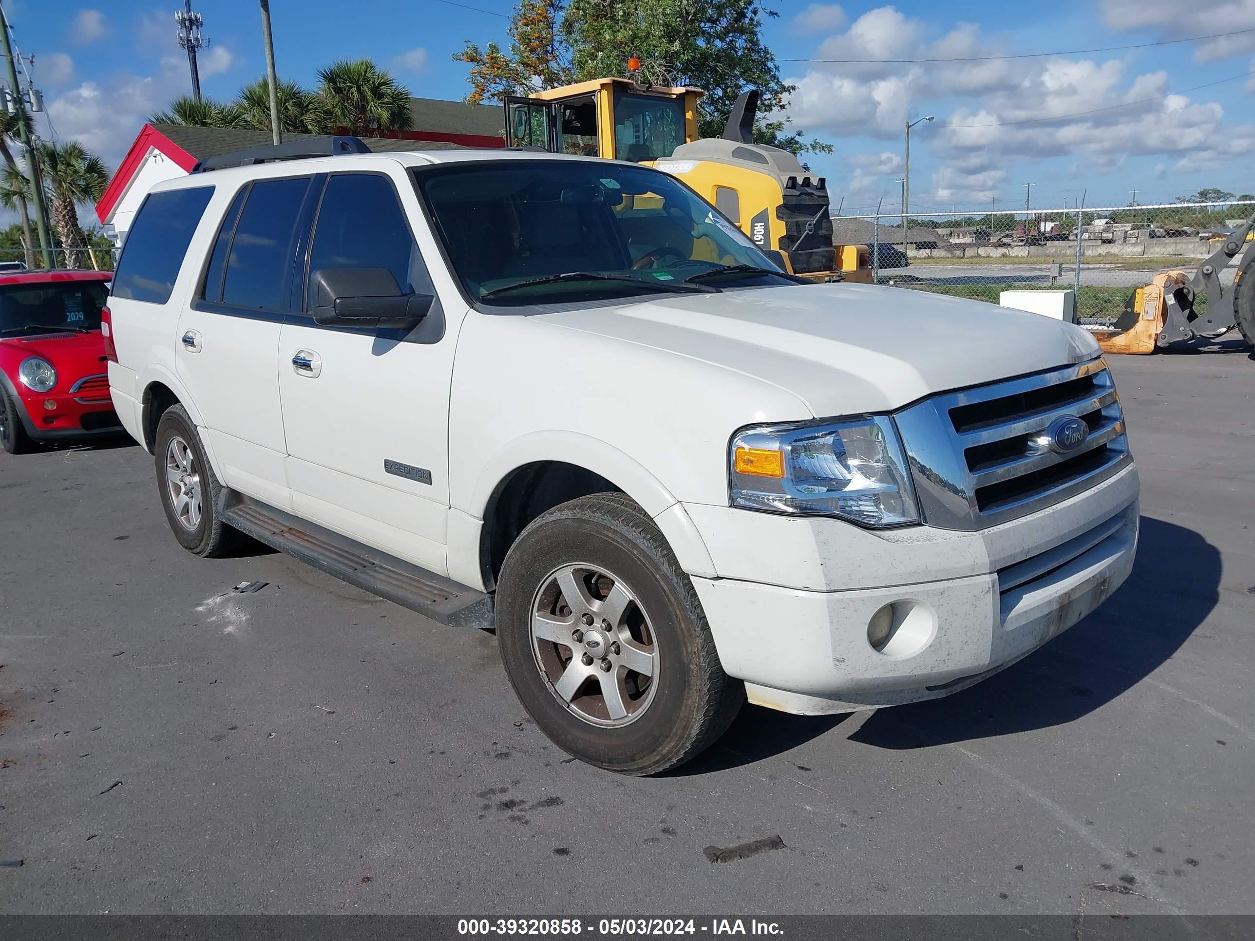 FORD EXPEDITION 2008 1fmfu15528la73286