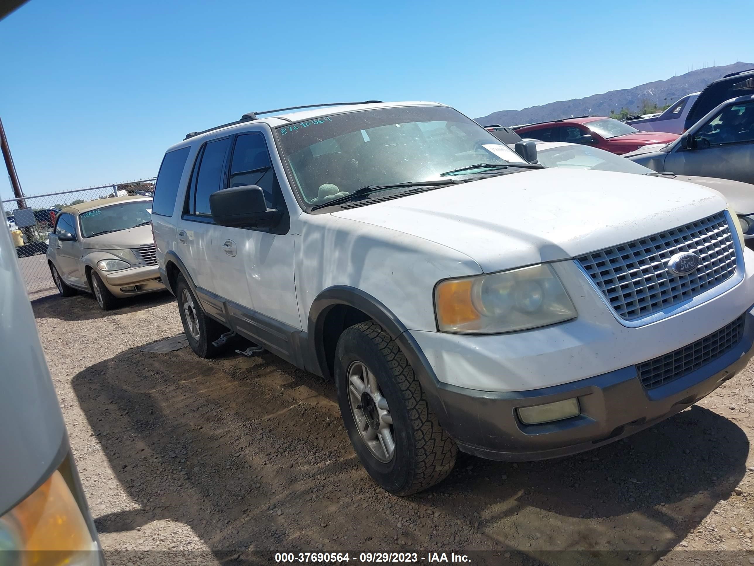 FORD EXPEDITION 2004 1fmfu15l64lb52324