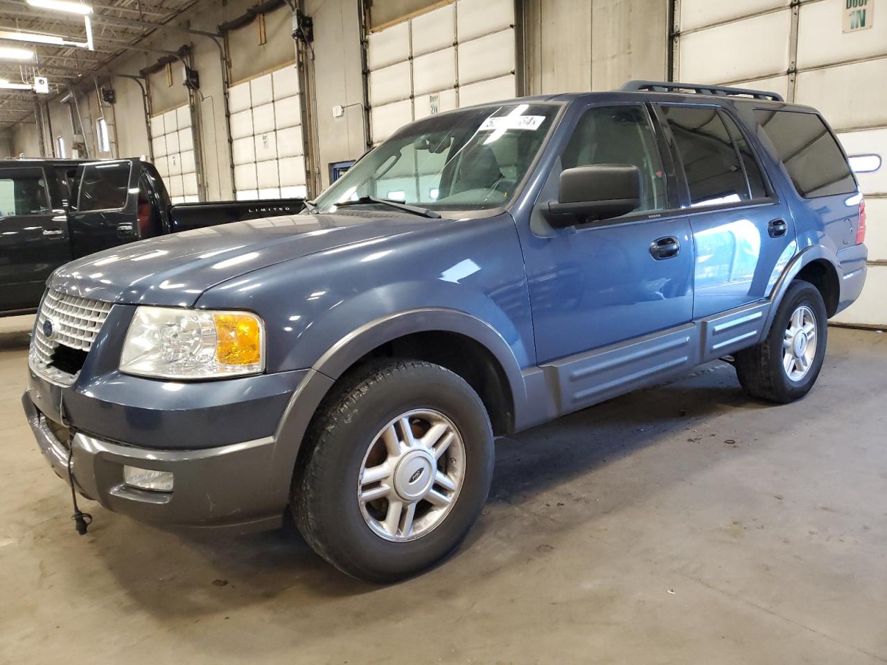 FORD EXPEDITION 2005 1fmfu16505la68002