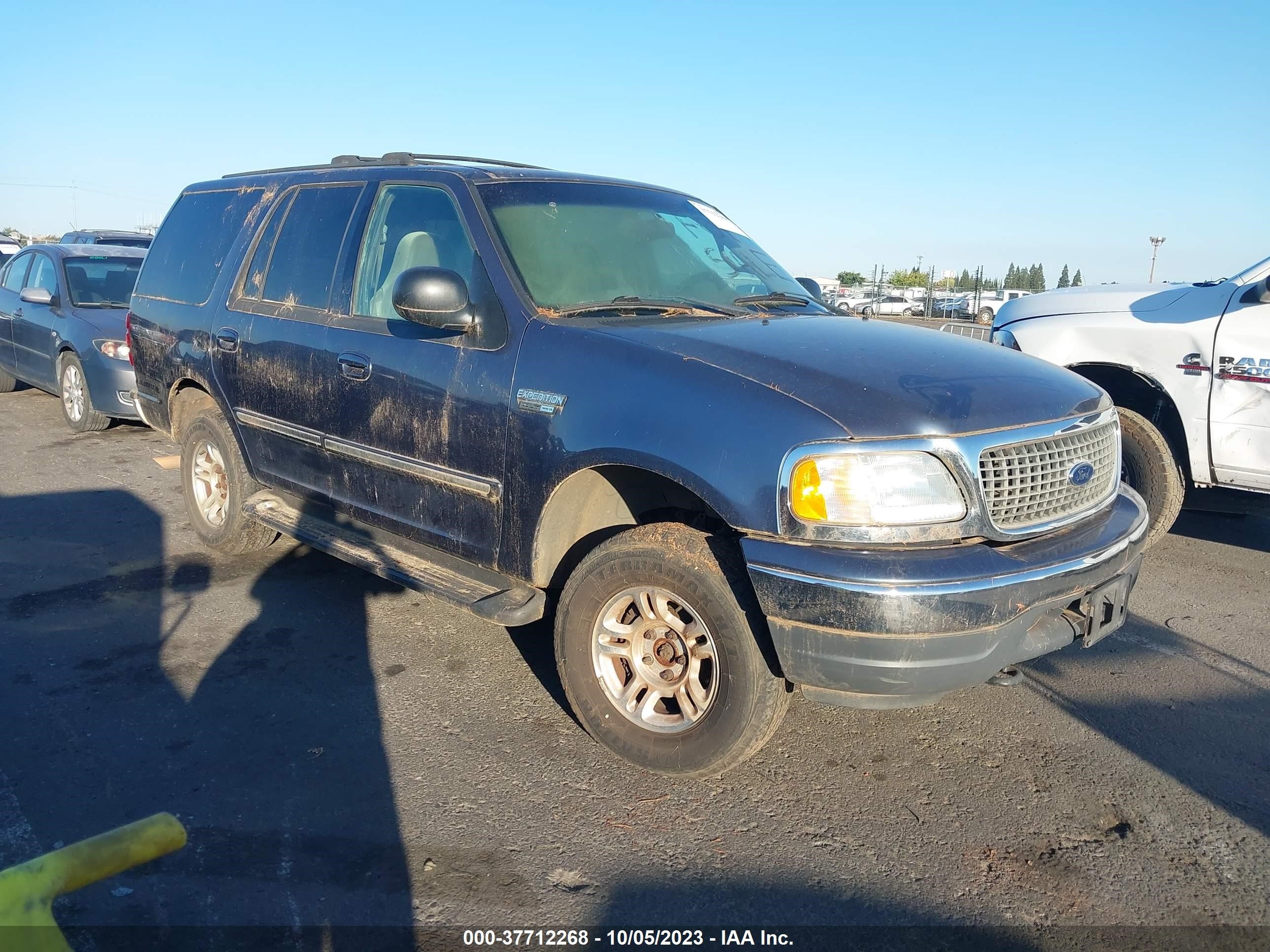 FORD EXPEDITION 2002 1fmfu16l72la15887