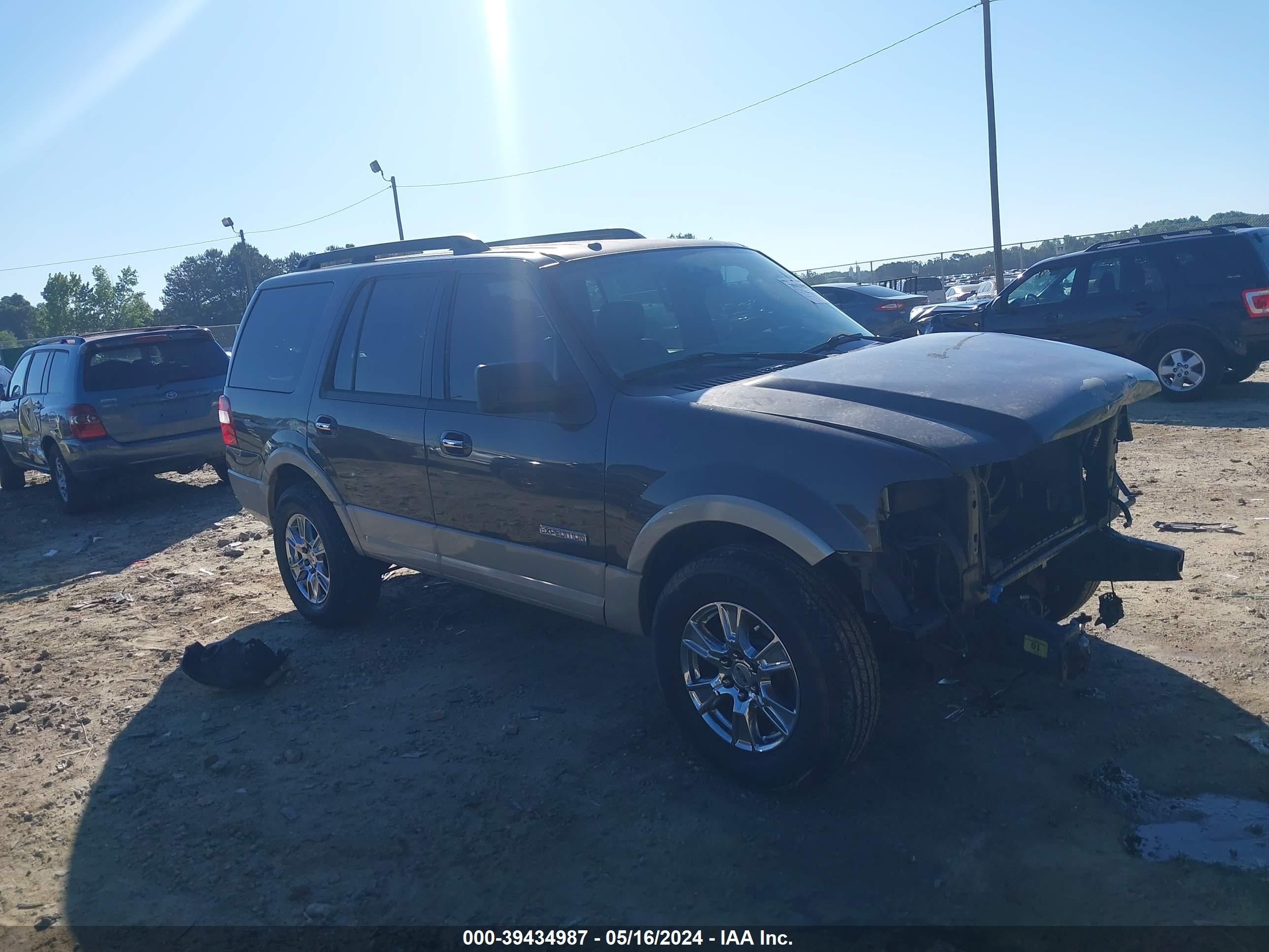 FORD EXPEDITION 2008 1fmfu17528la25302