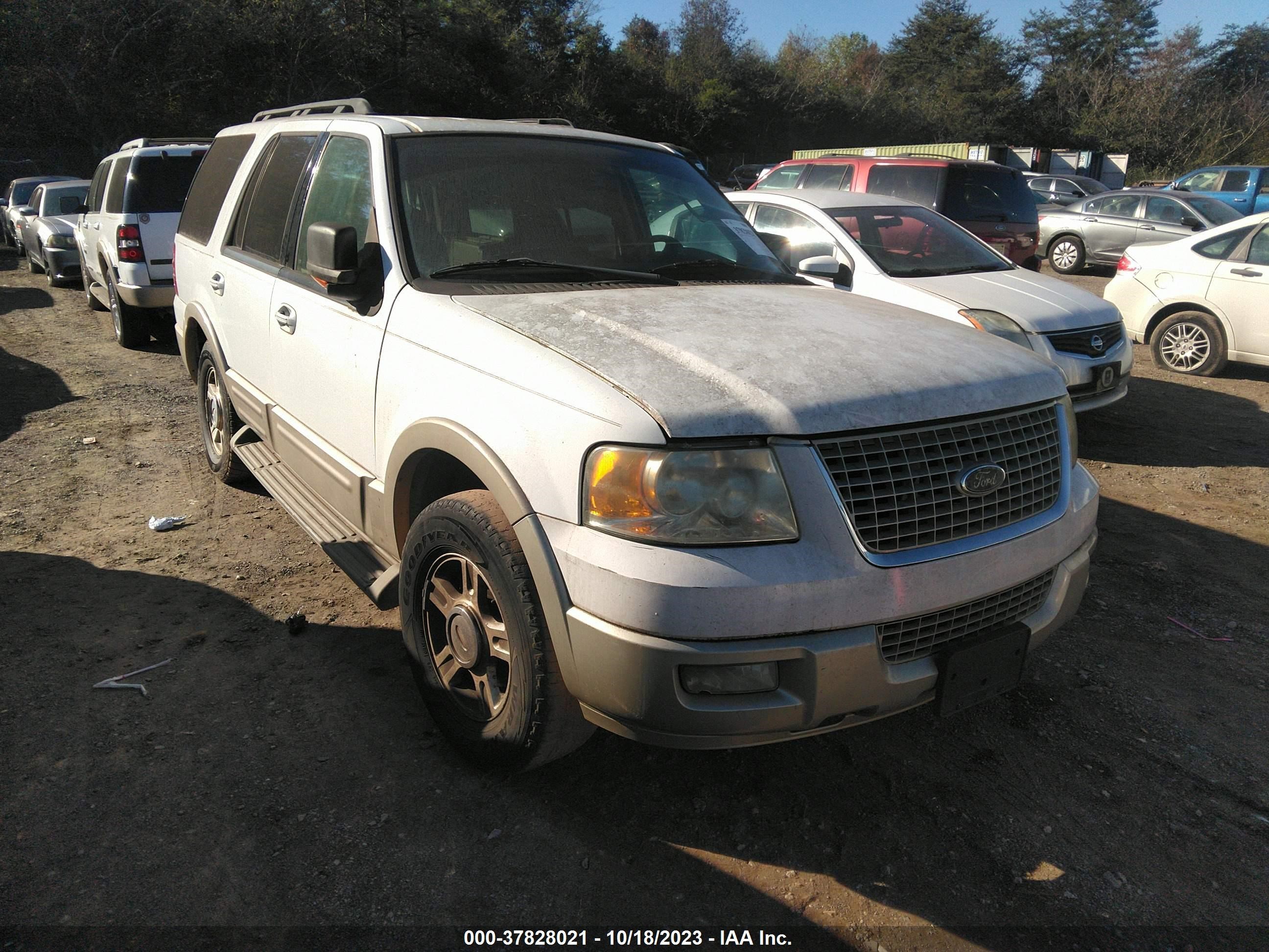 FORD EXPEDITION 2005 1fmfu17545la90812