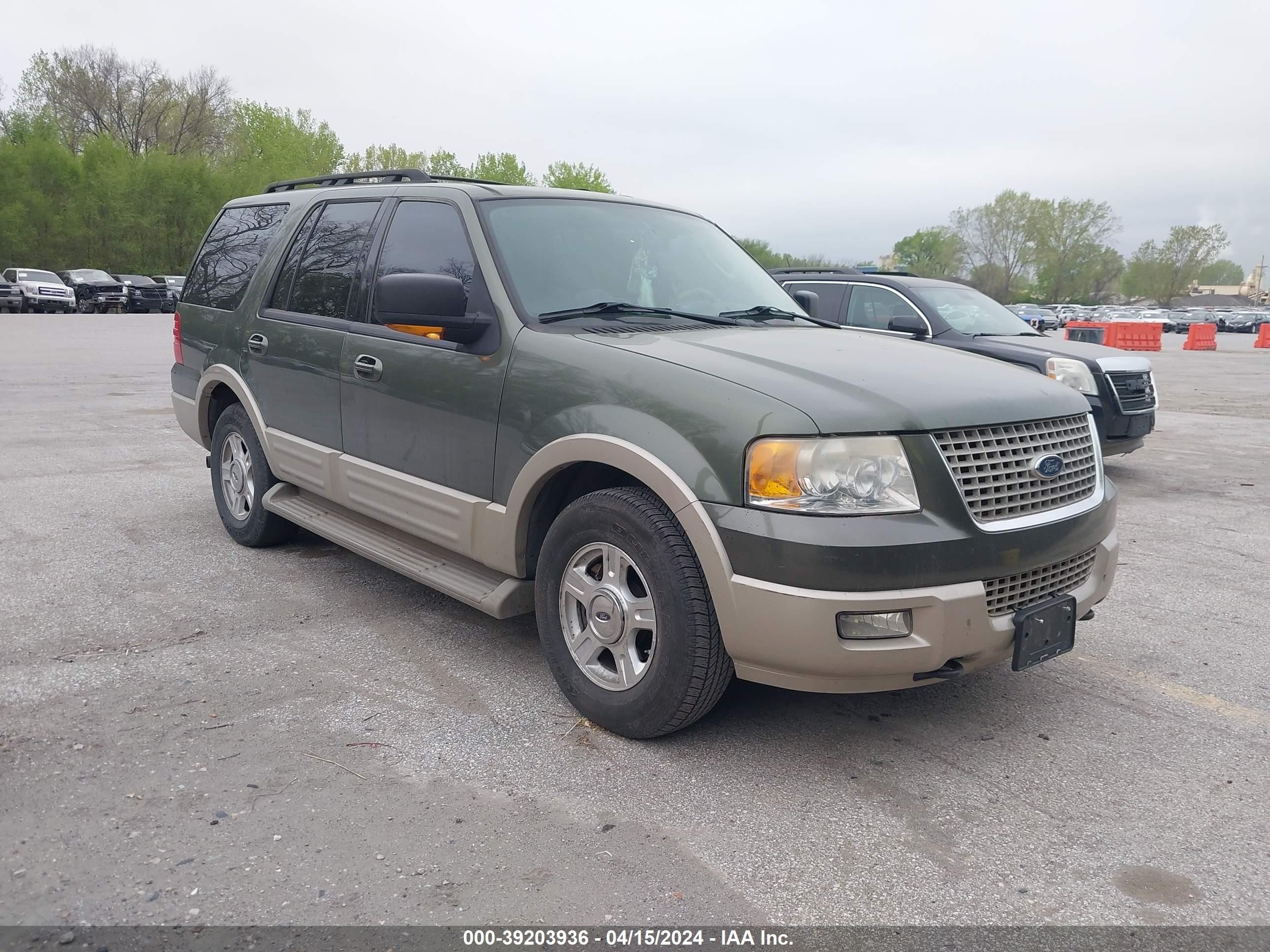 FORD EXPEDITION 2005 1fmfu18505la15281