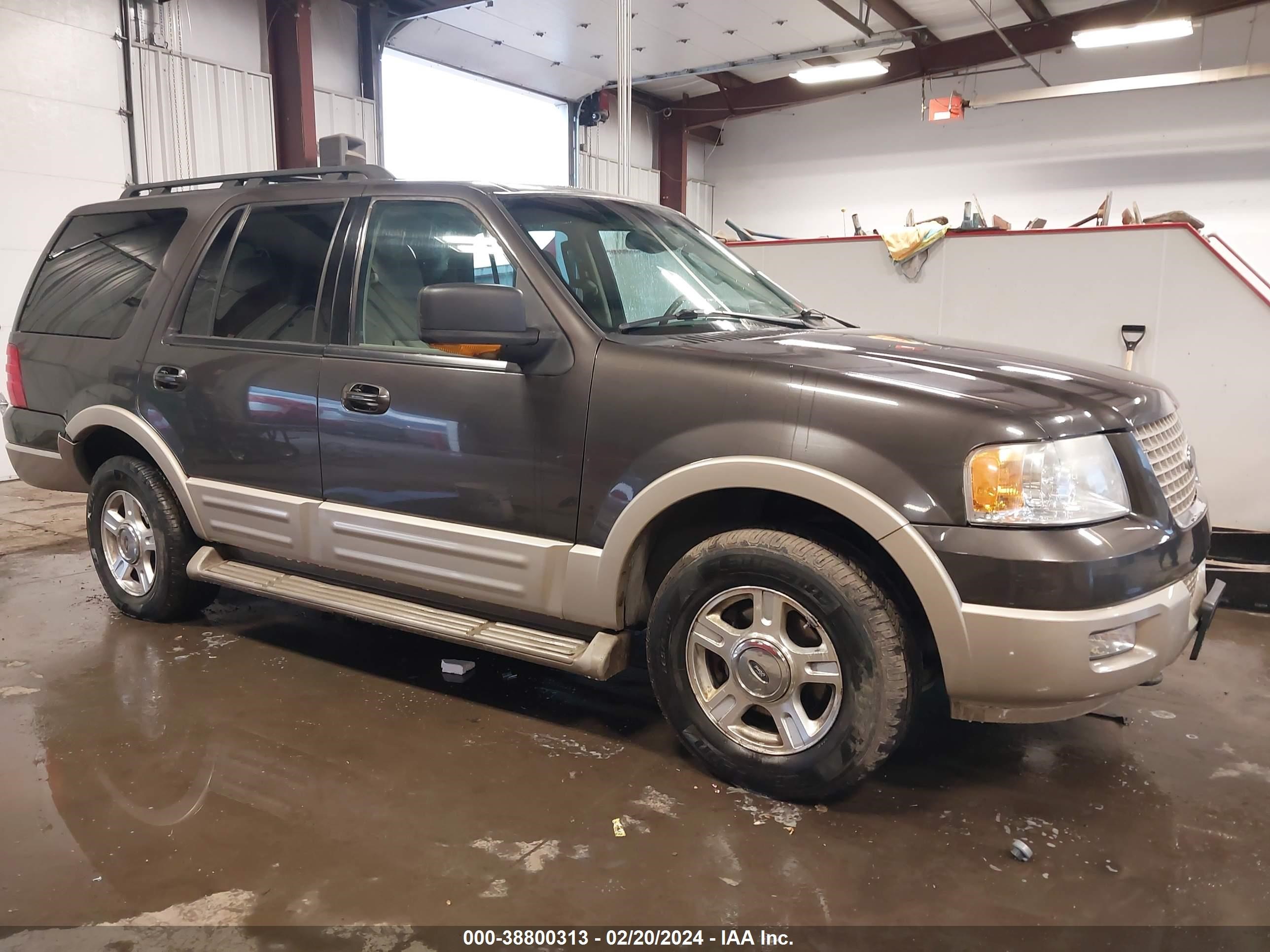 FORD EXPEDITION 2005 1fmfu18515la51884