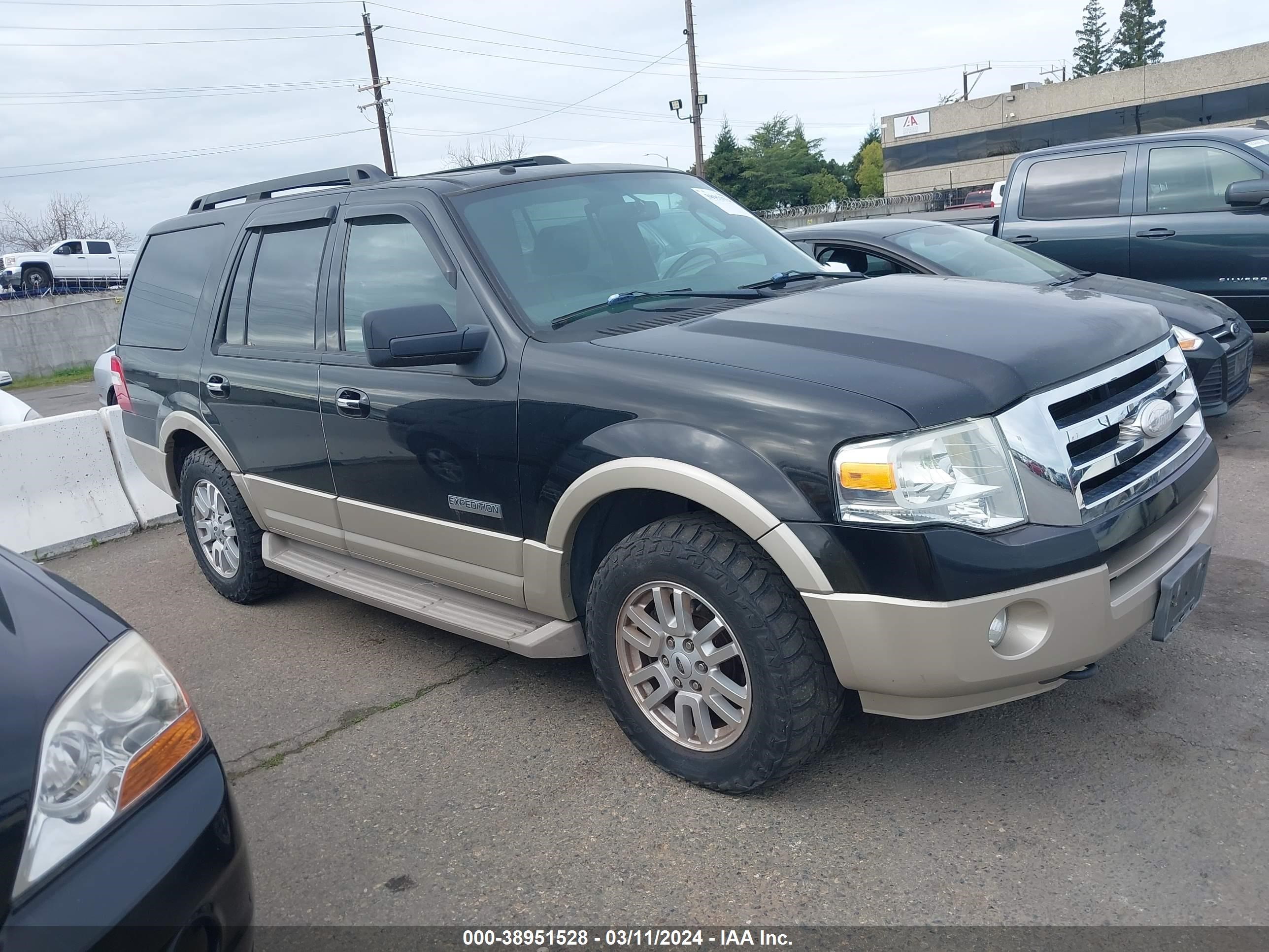 FORD EXPEDITION 2007 1fmfu18537la85912