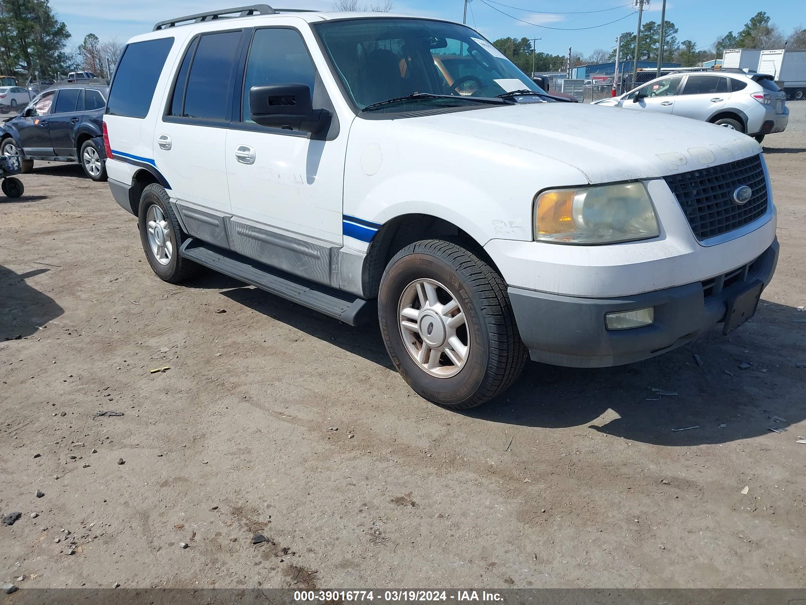 FORD EXPEDITION 2005 1fmpu15555la93743