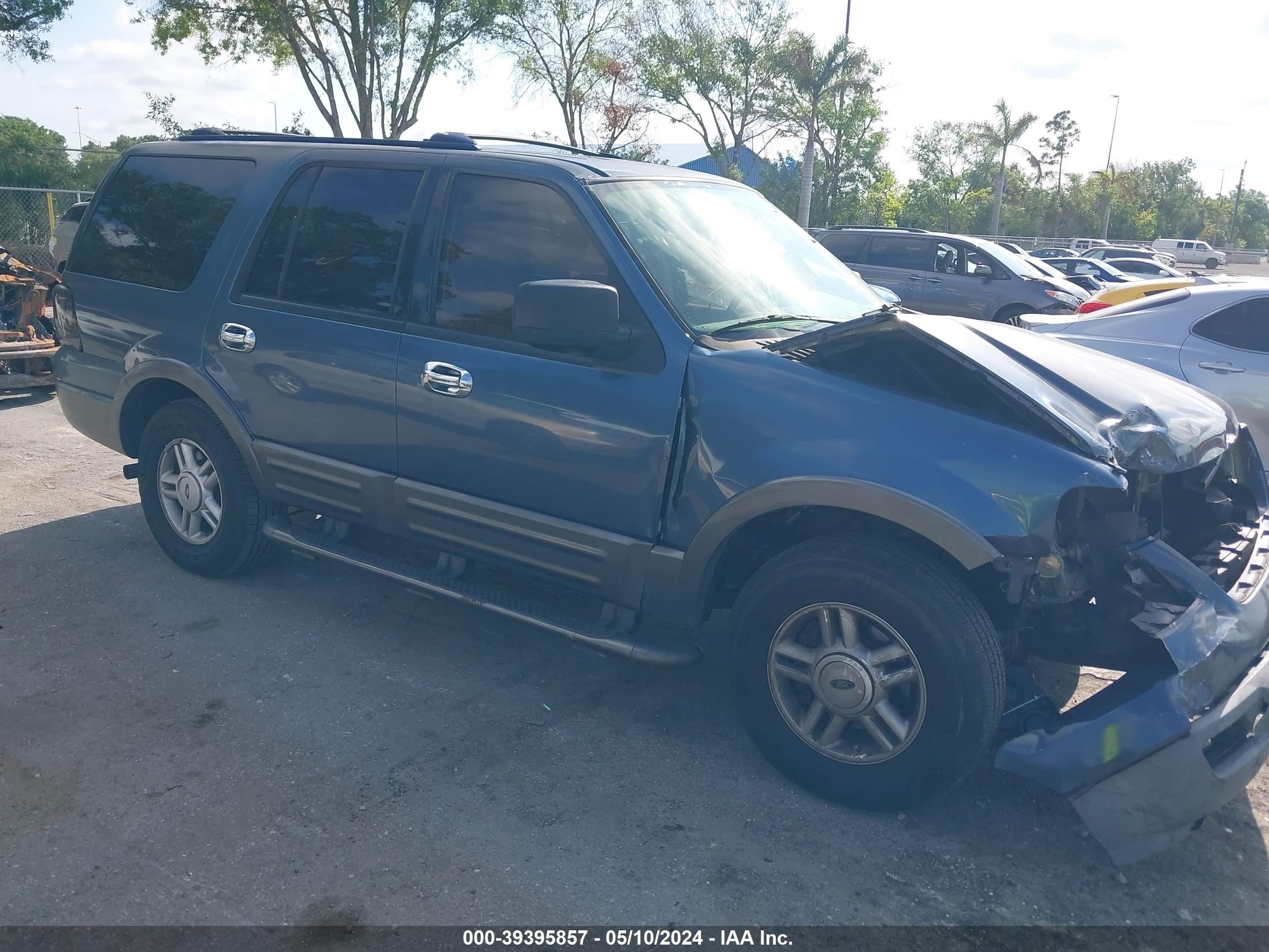 FORD EXPEDITION 2004 1fmpu15l54la47259