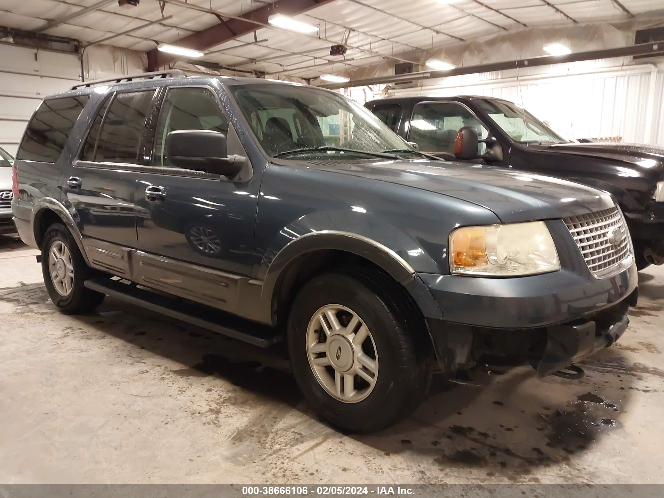 FORD EXPEDITION 2005 1fmpu16575la10554