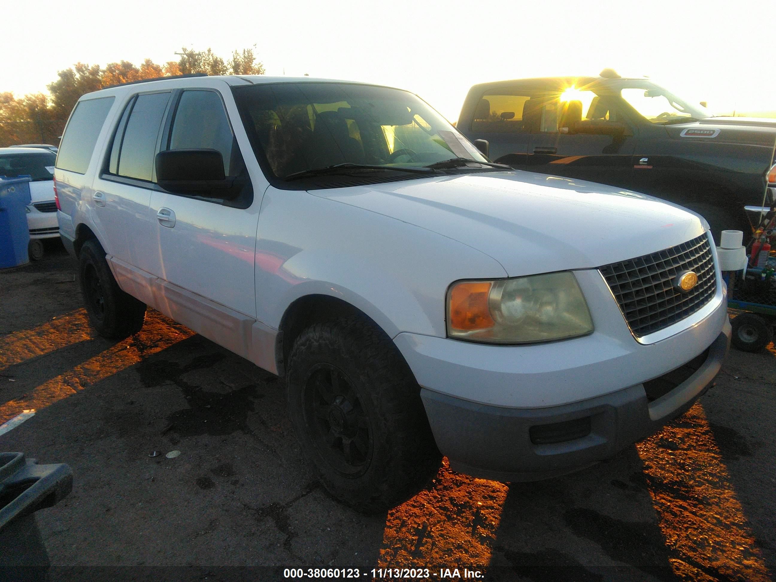 FORD EXPEDITION 2003 1fmpu16l93lc27549