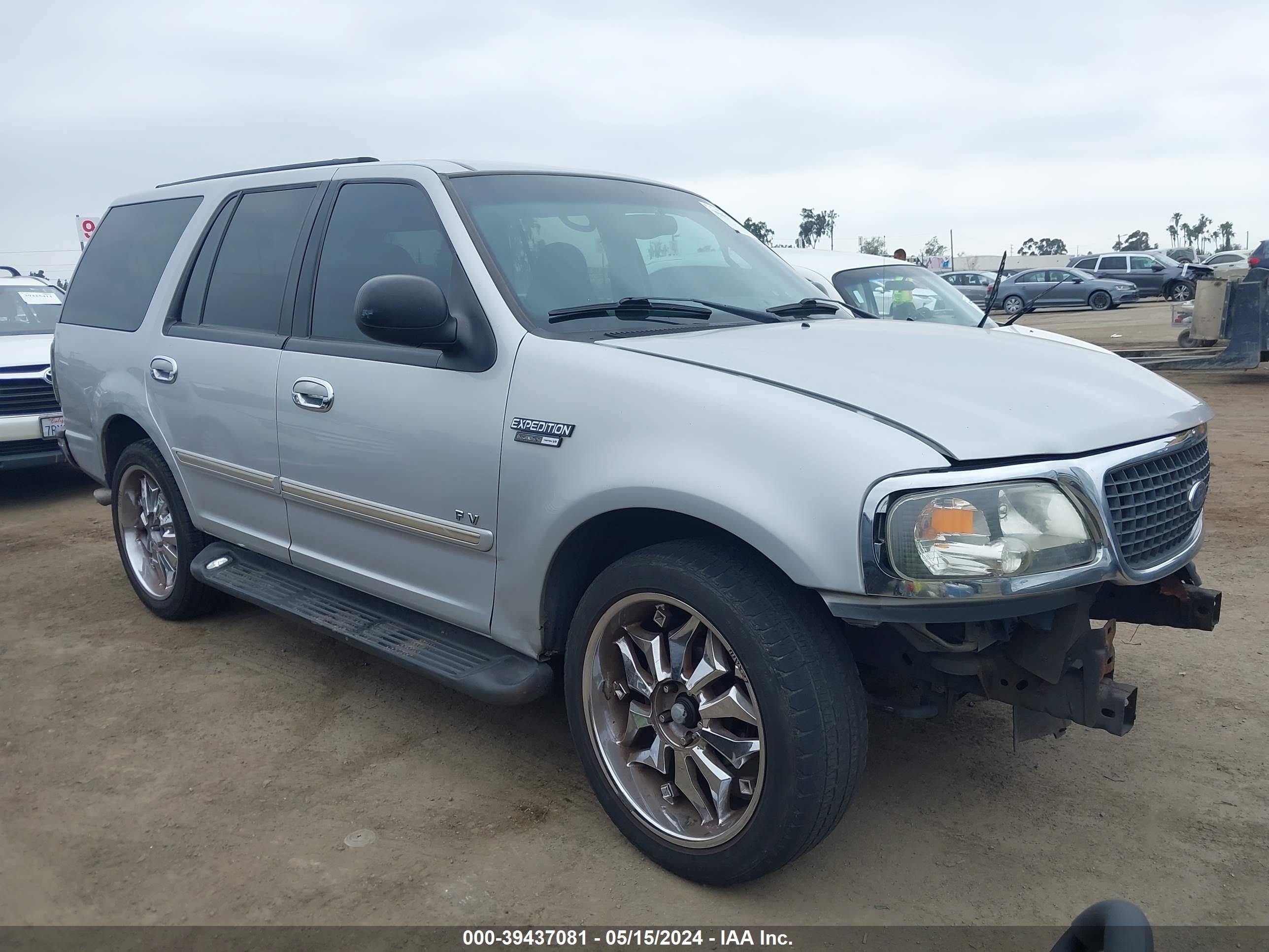 FORD EXPEDITION 2002 1fmru15w92la12434