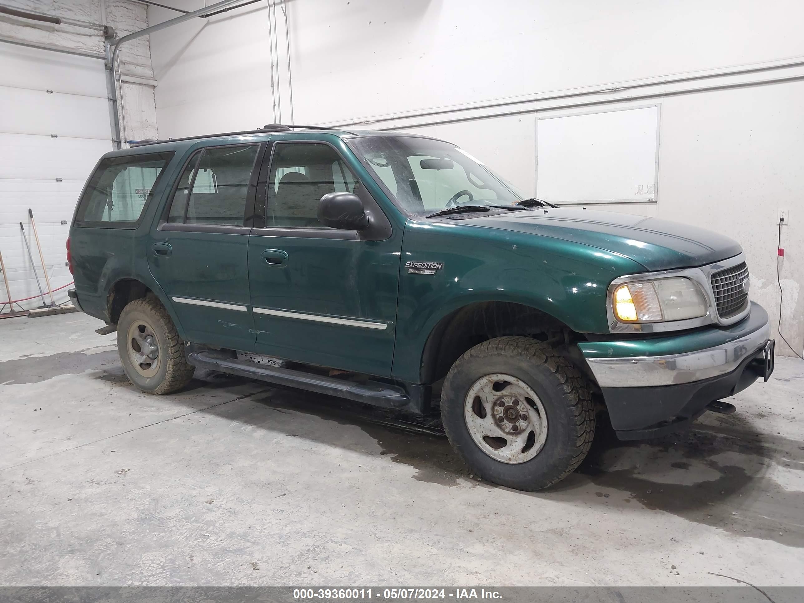 FORD EXPEDITION 2000 1fmru1664ylb25134