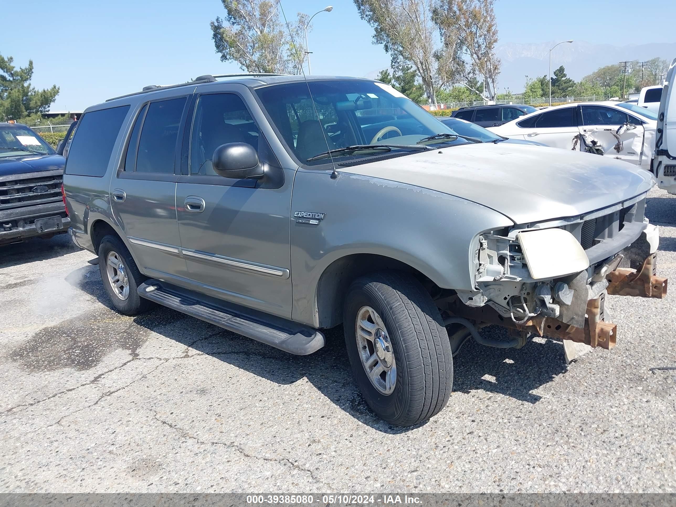 FORD EXPEDITION 1999 1fmru1767xlc26147