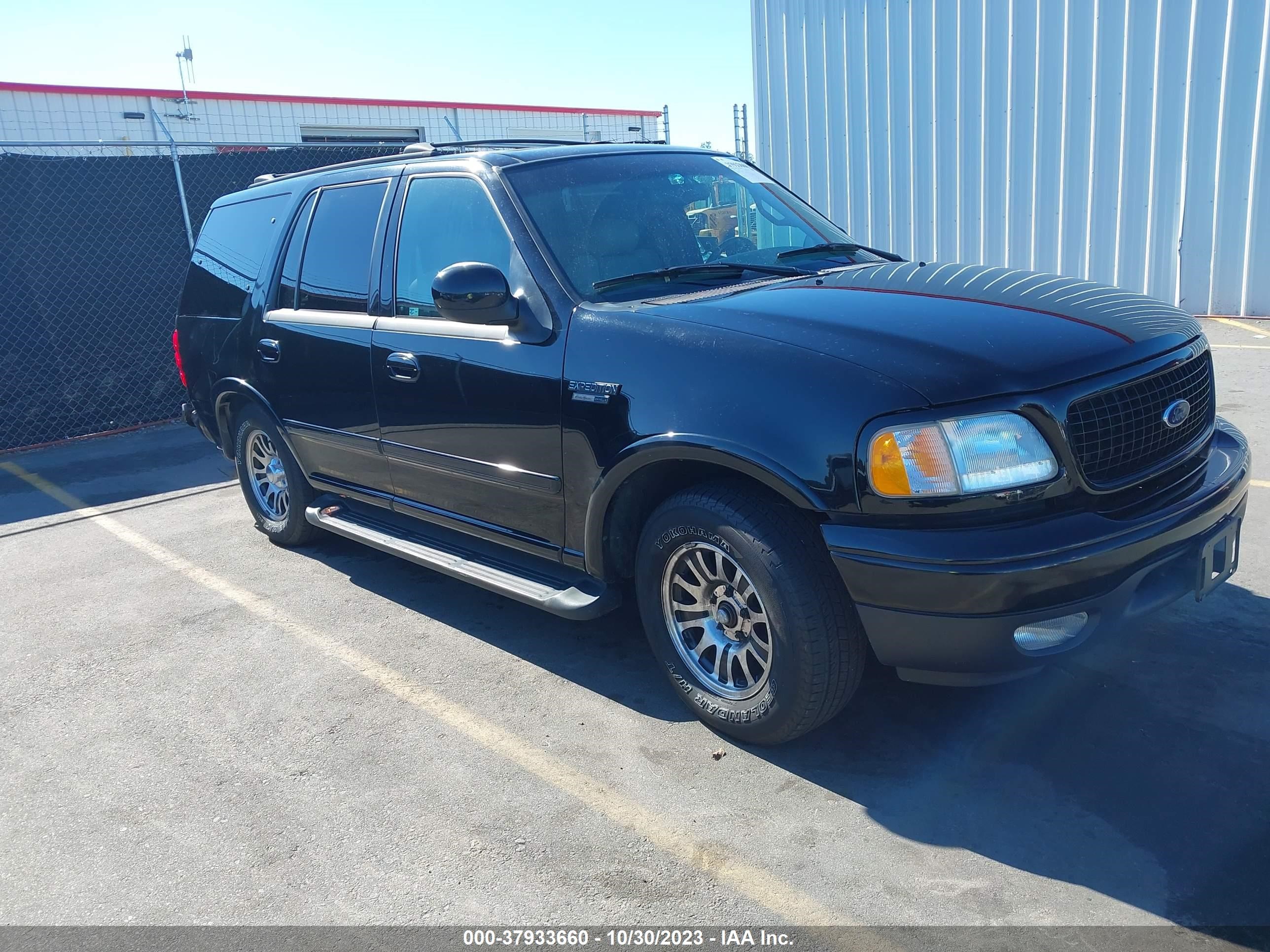 FORD EXPEDITION 2002 1fmru17l92la90215