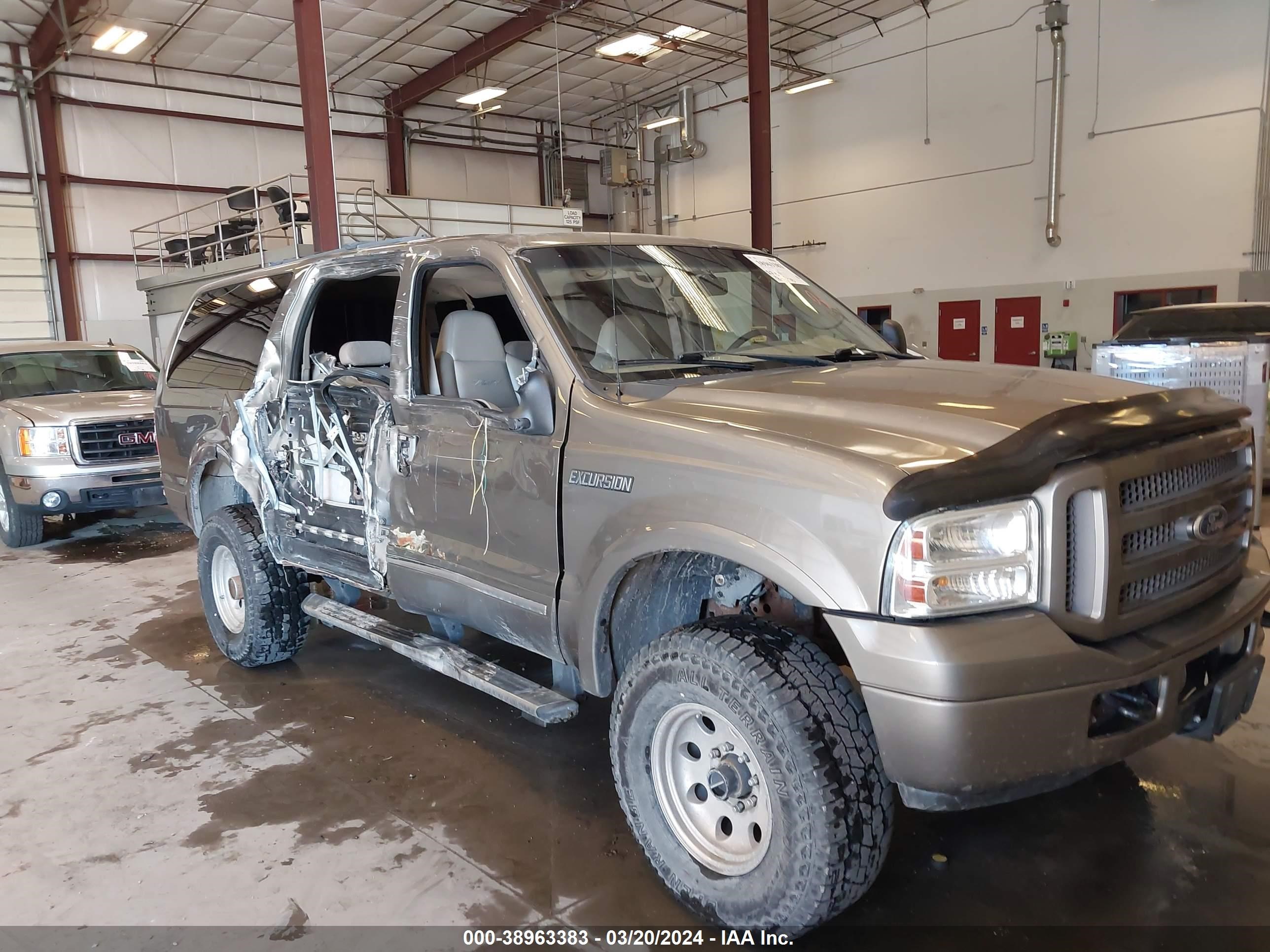 FORD EXCURSION 2005 1fmsu43p05ed43197