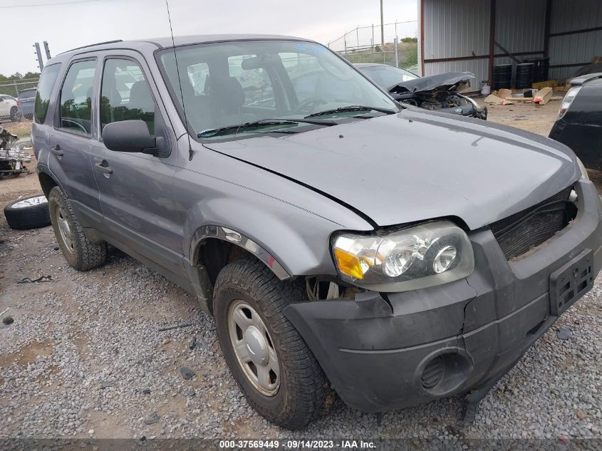 FORD ESCAPE 2007 1fmyu02z77kb44531