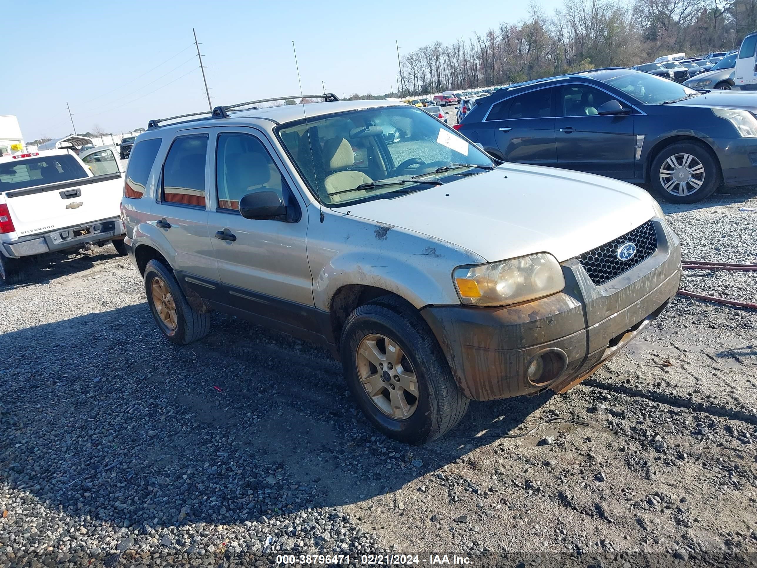 FORD ESCAPE 2005 1fmyu03115kb27374