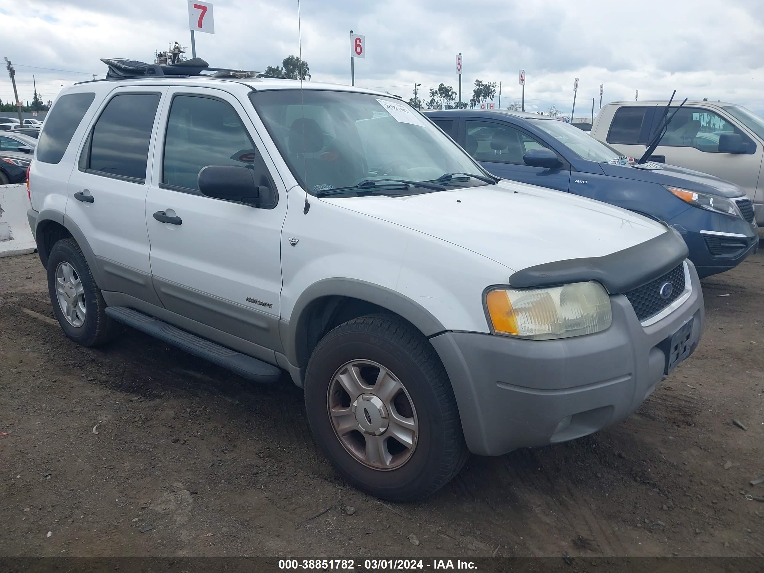 FORD ESCAPE 2002 1fmyu03142kc49125