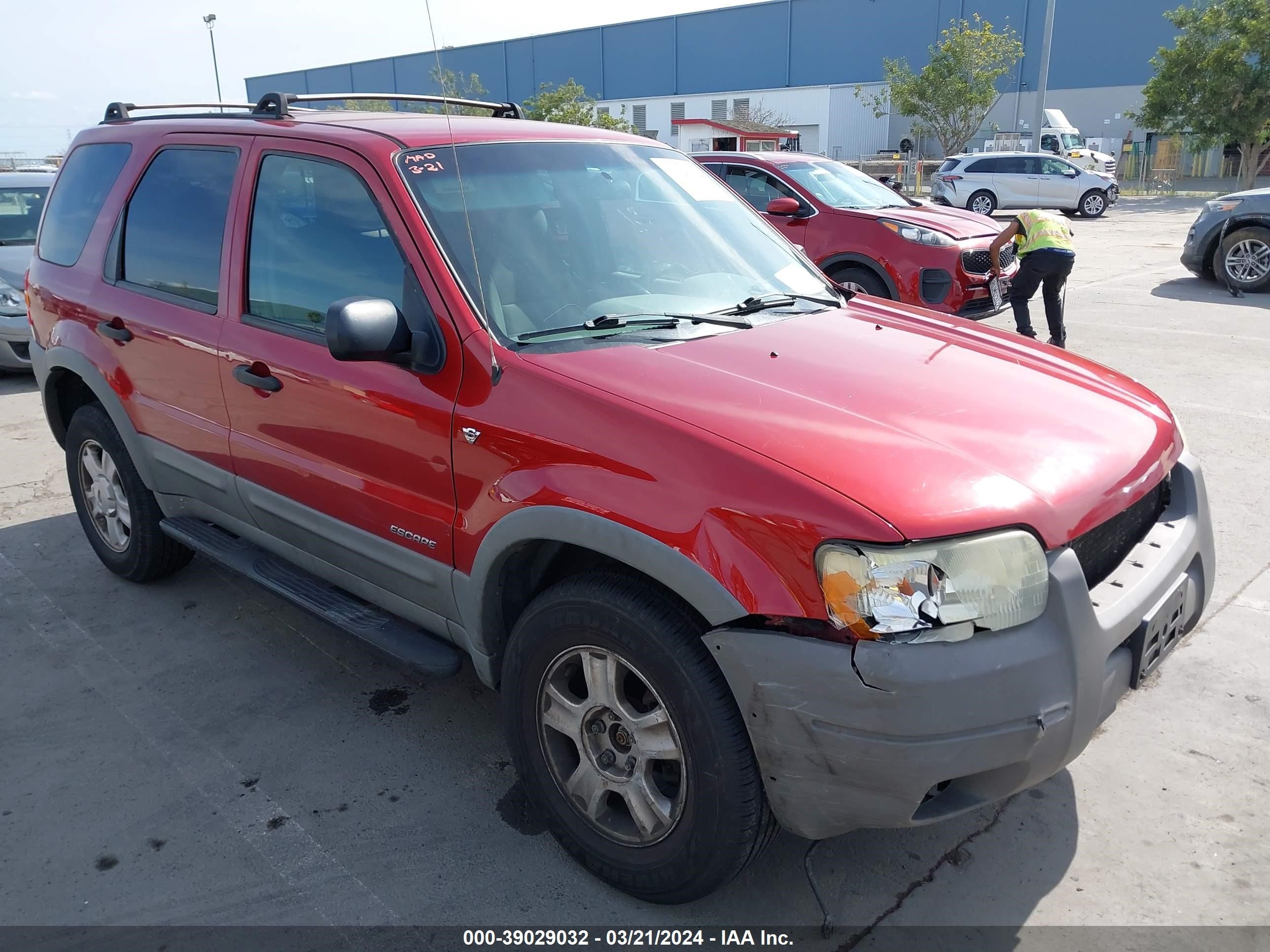 FORD ESCAPE 2001 1fmyu03181kb24174