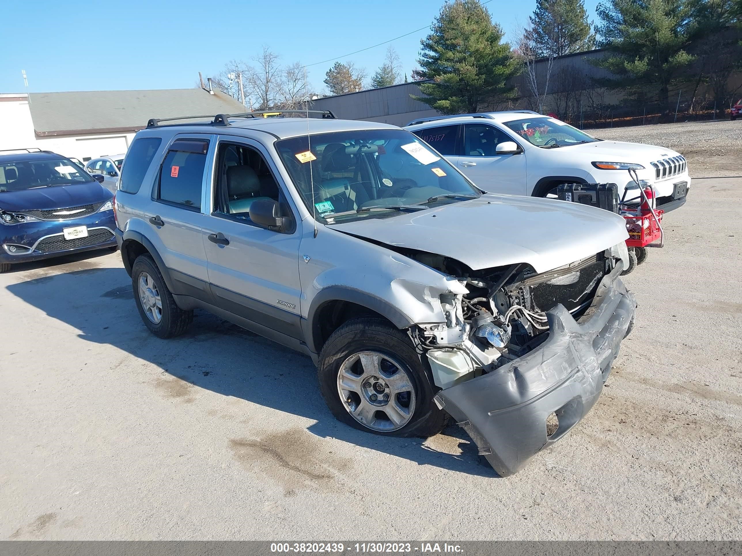 FORD ESCAPE 2002 1fmyu03192kc58077