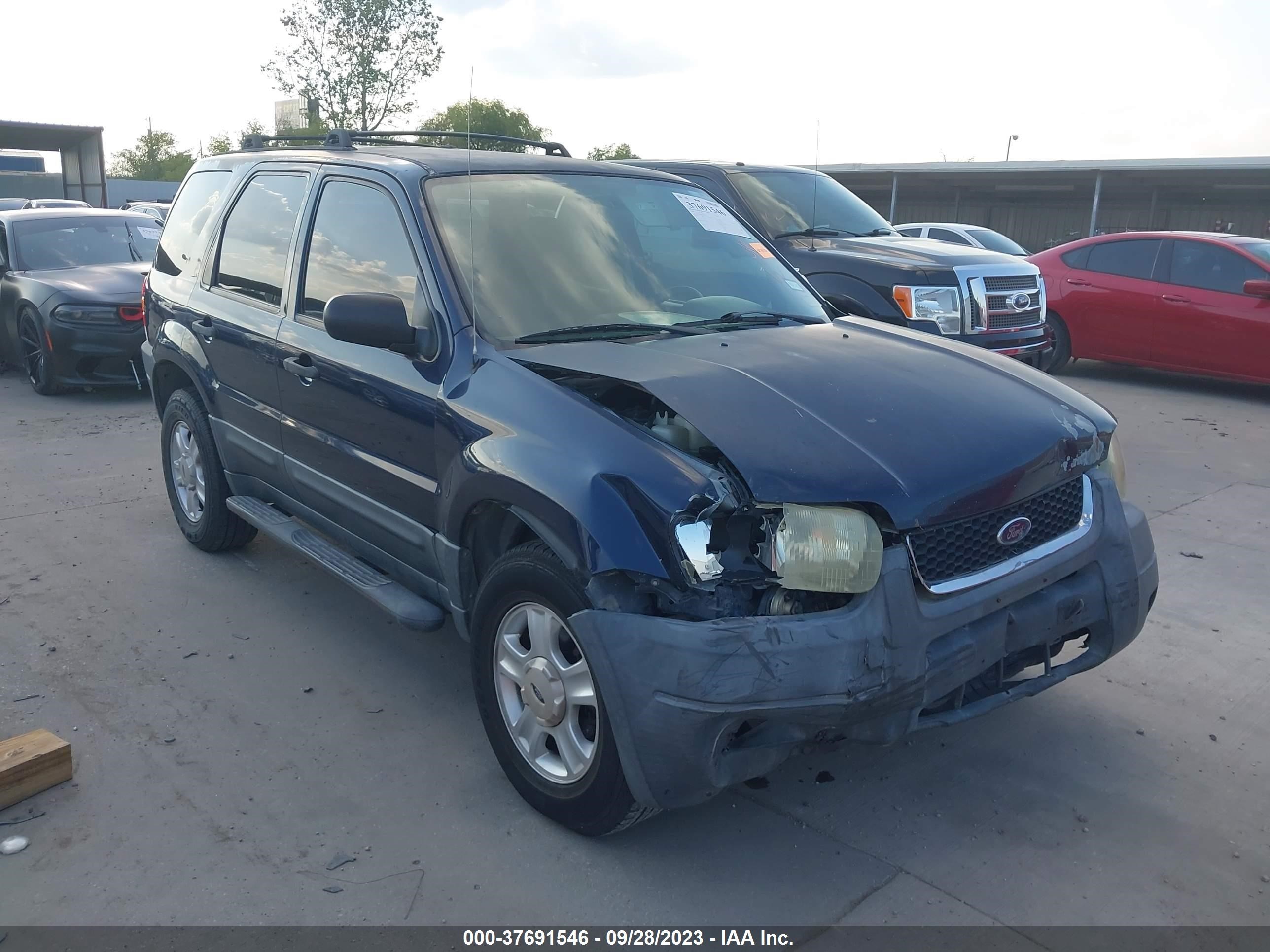 FORD ESCAPE 2004 1fmyu03194kb19618